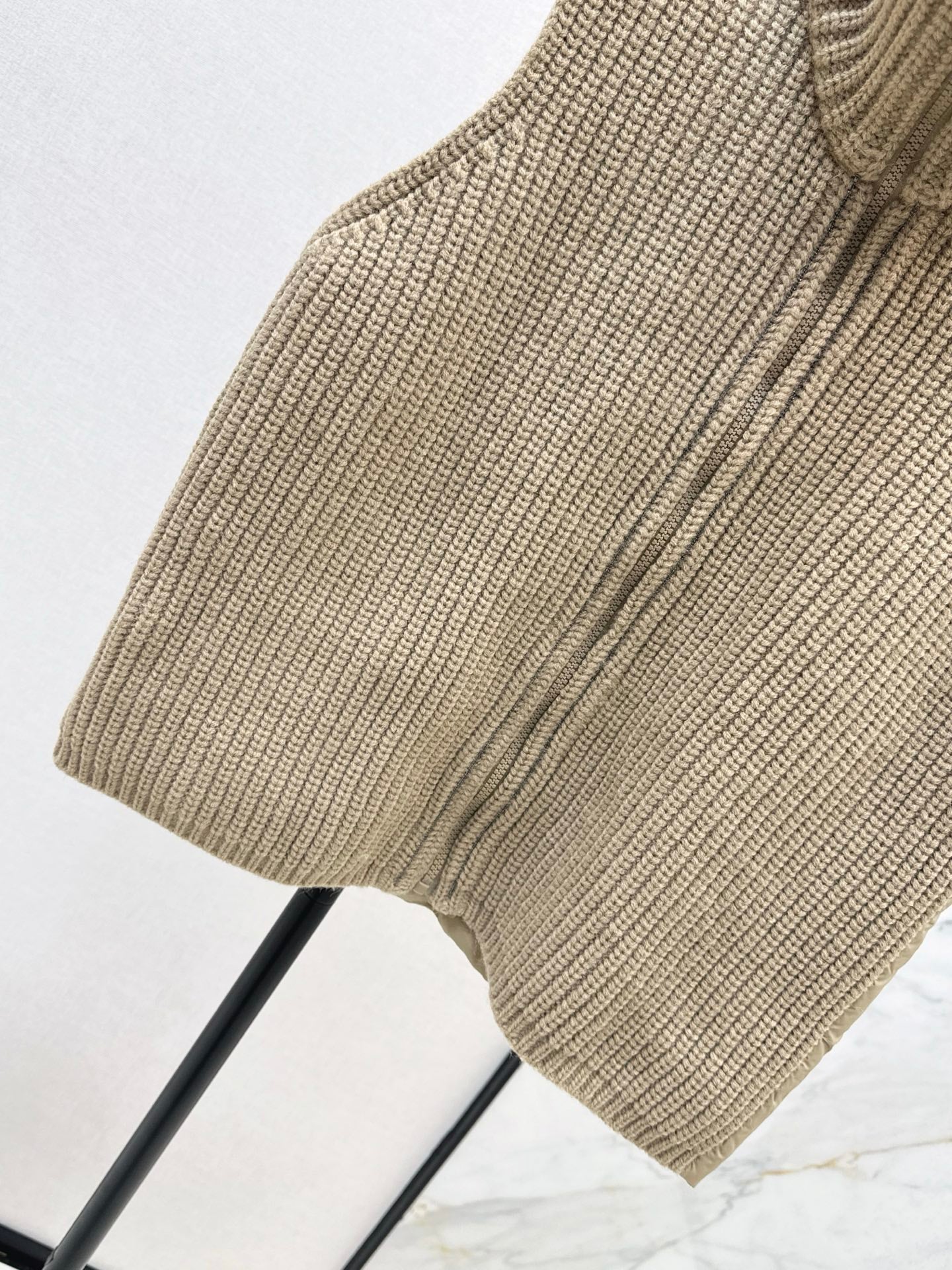 Loro 25fw down vest