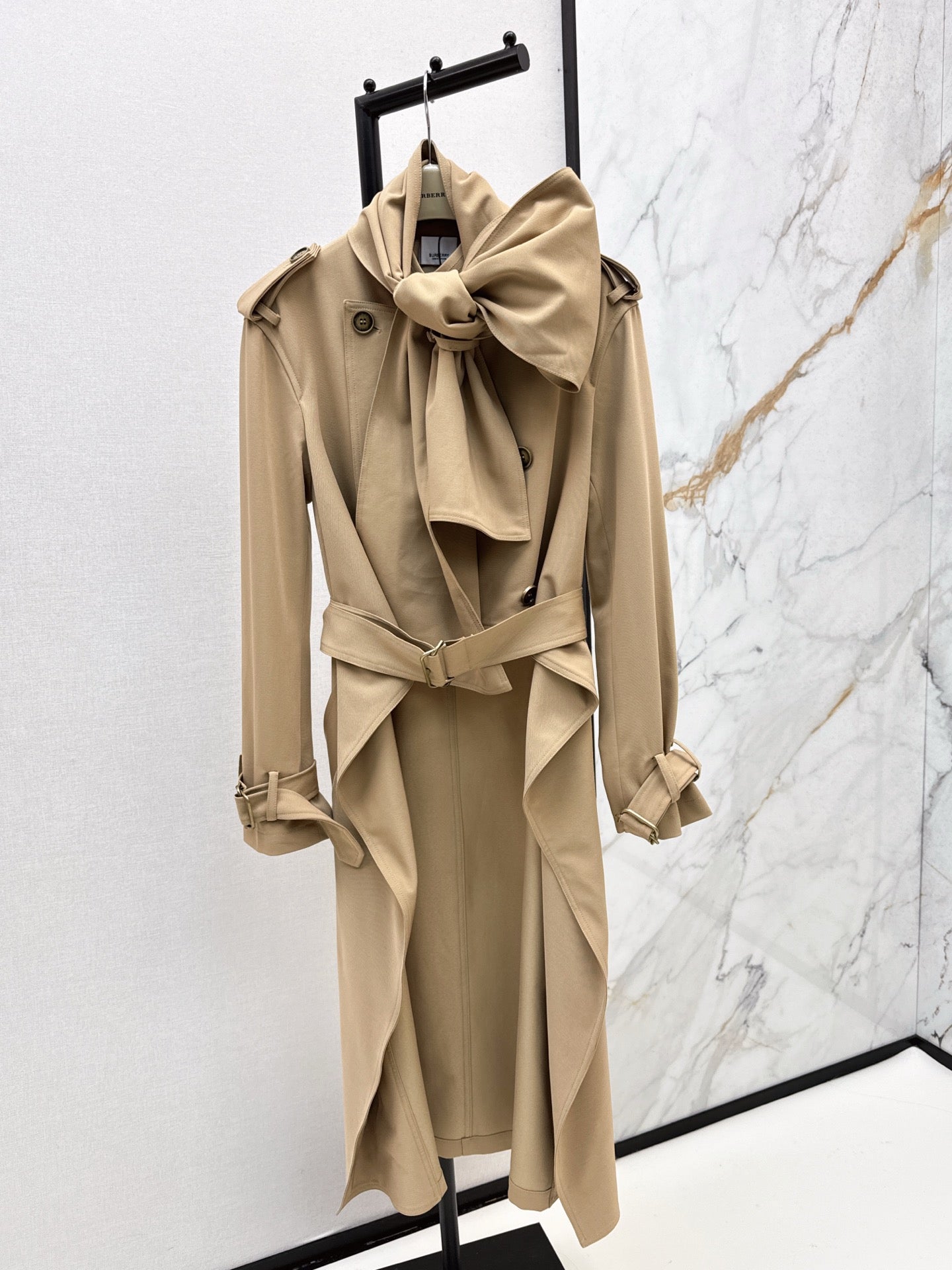 Bur 25fw trench coats