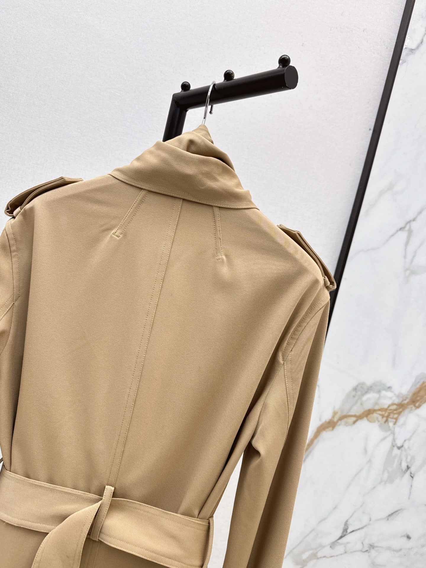 Bur 25fw trench coats