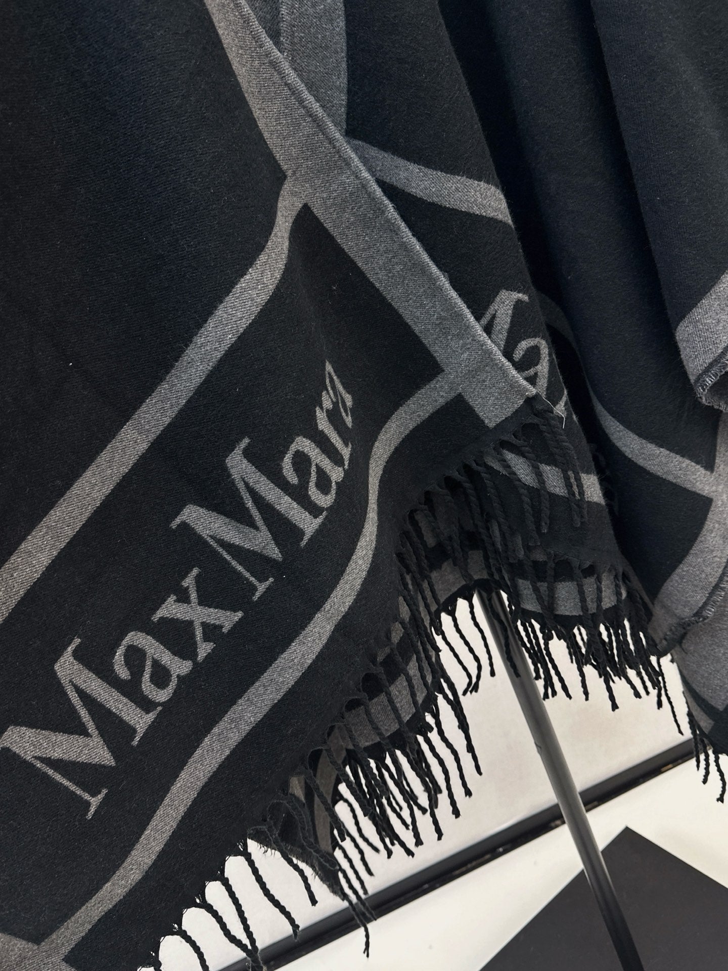 Max 25fw shawl jacket