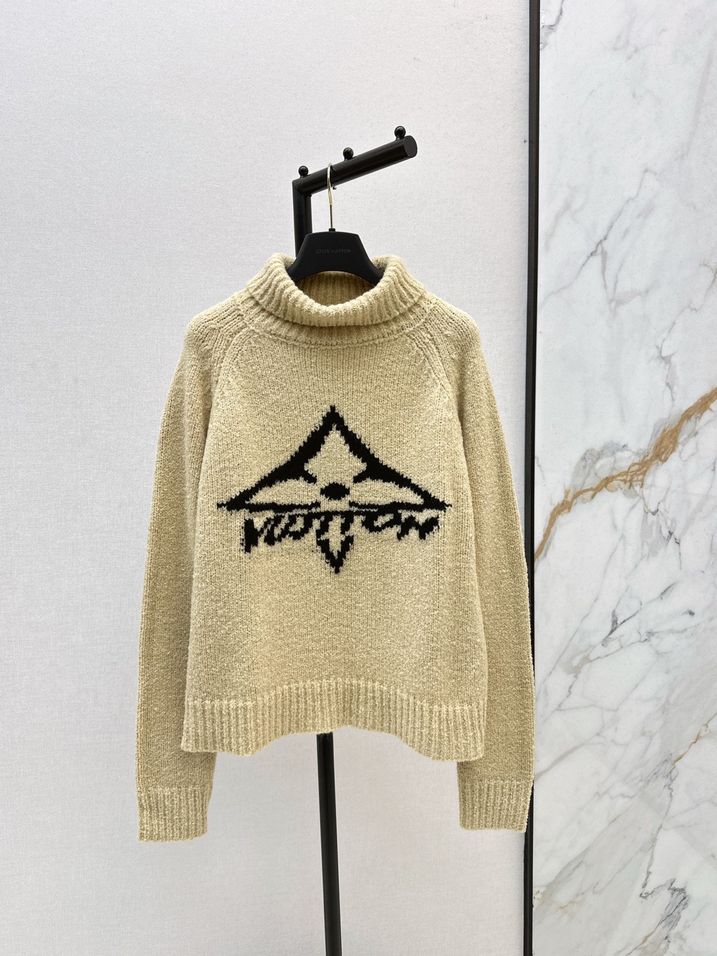 Loui 25fw sweater