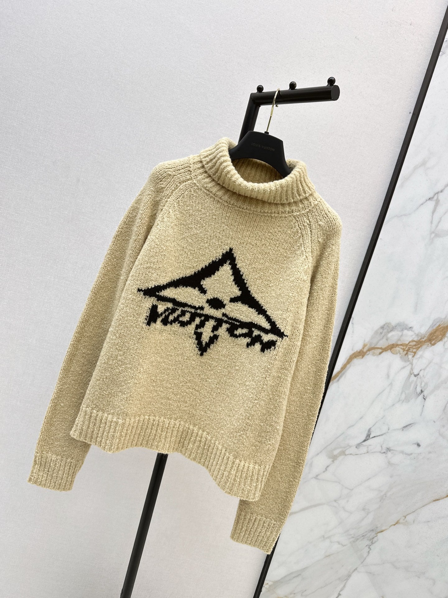 Loui 25fw sweater