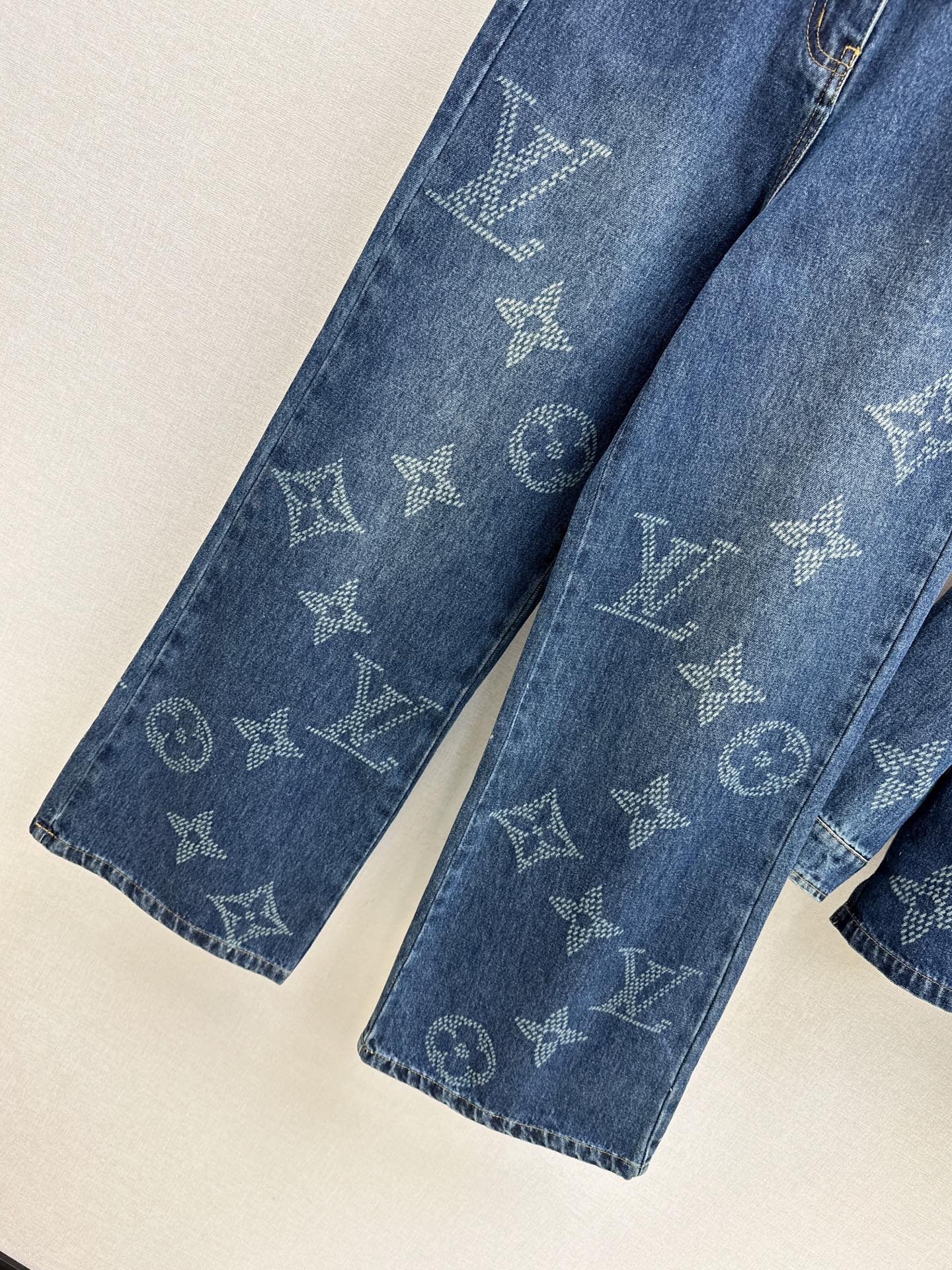 Loui 25fw jeans