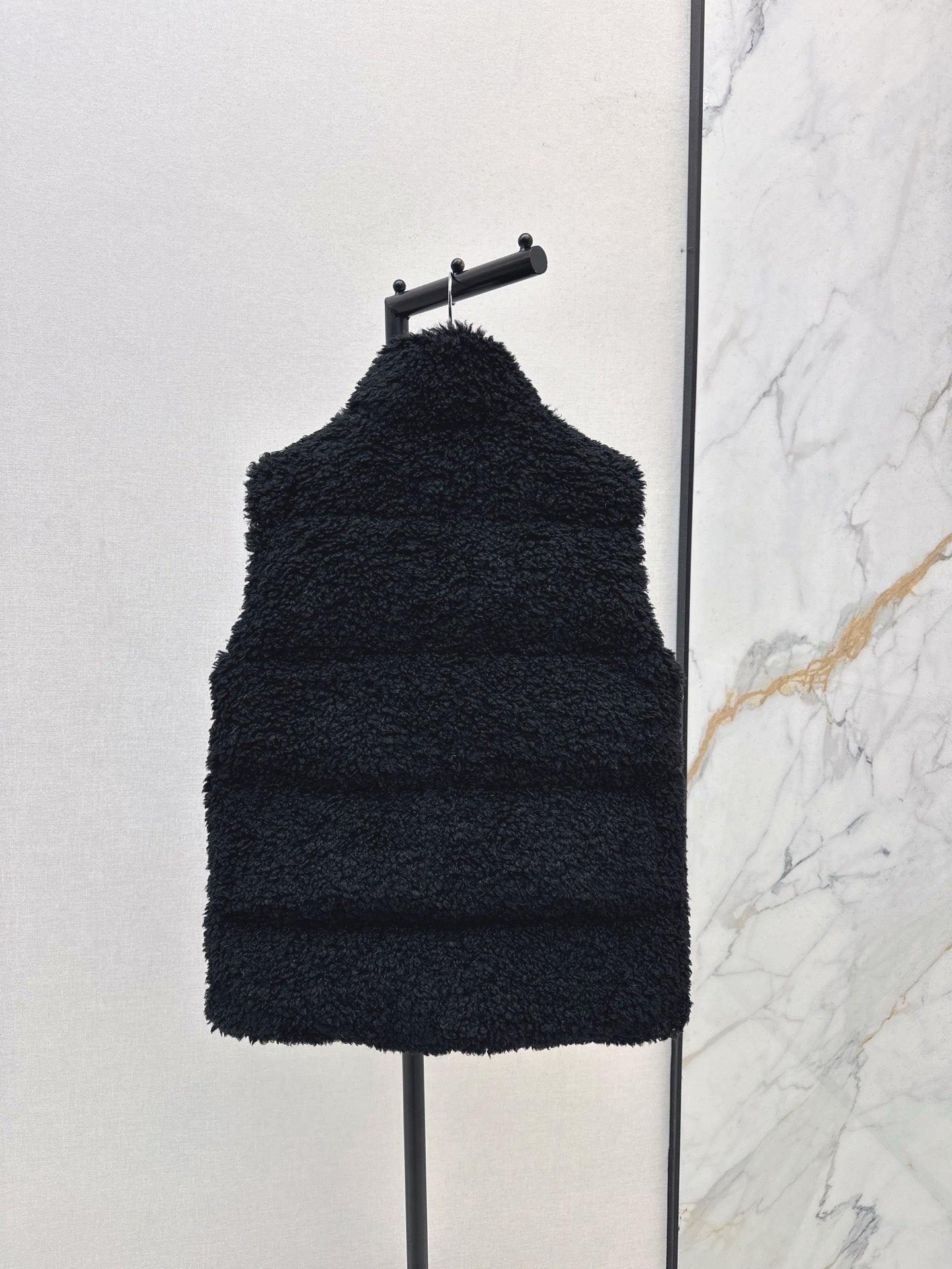 Monc 25fw down vest