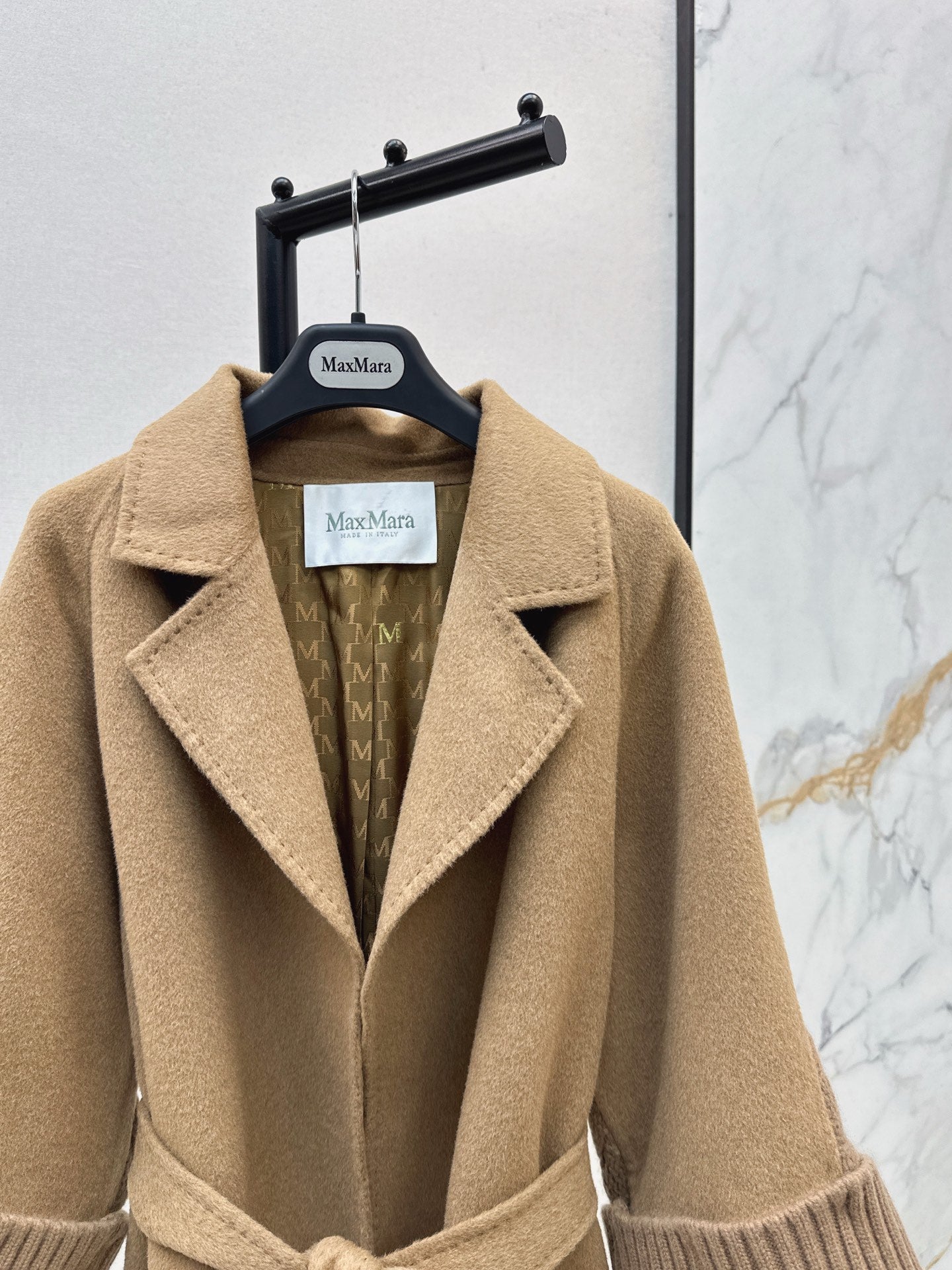 Max 25fw trench coats
