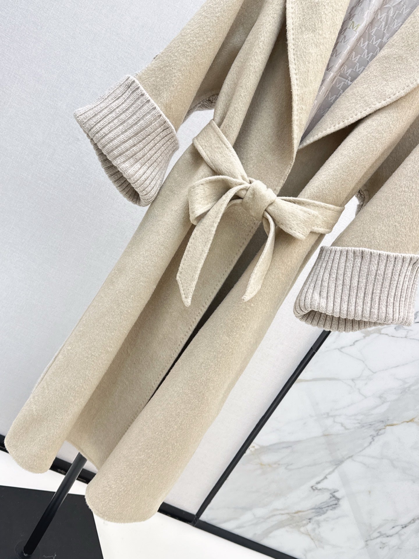 Max 25fw trench coats