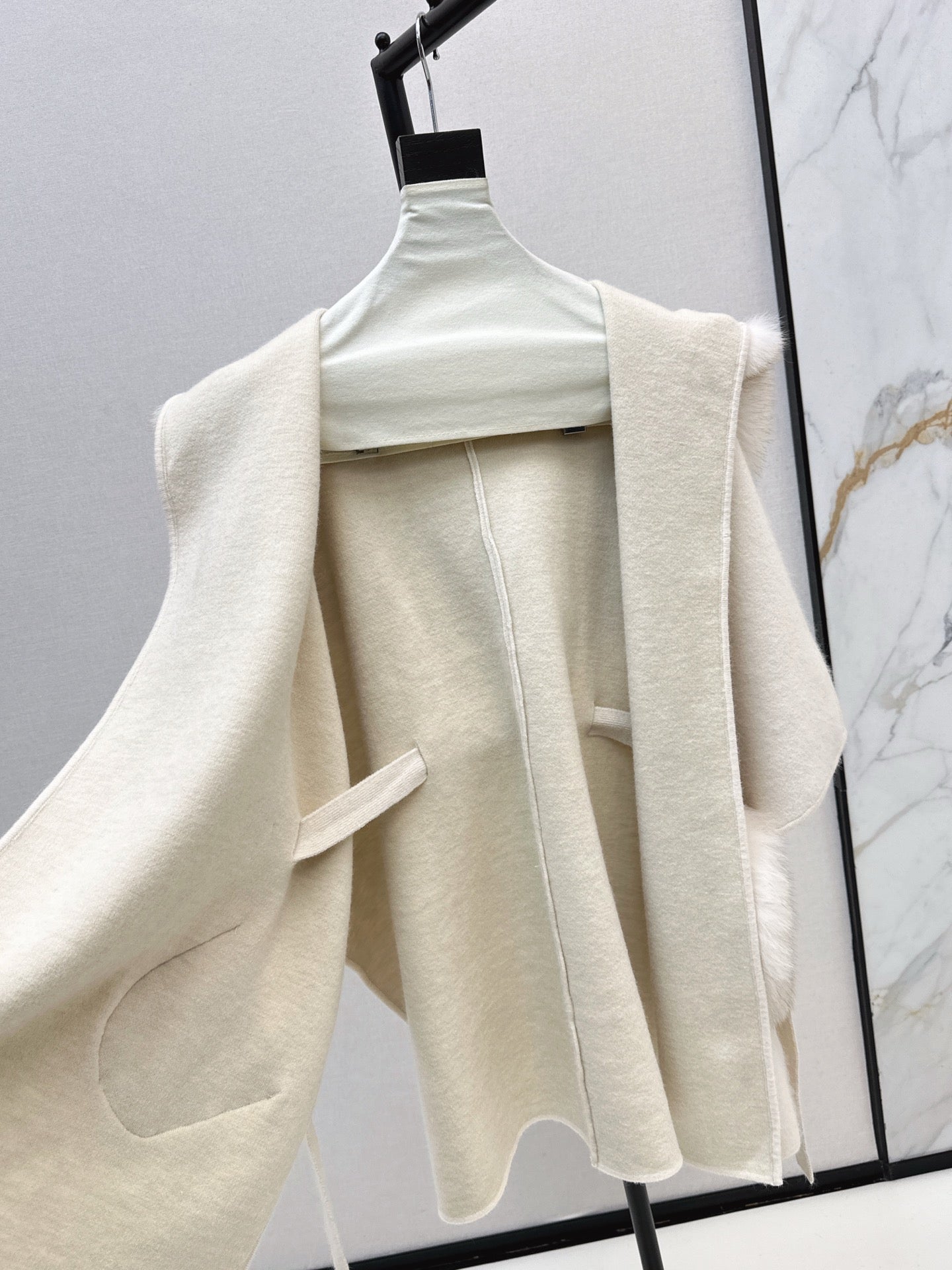 Fen 25fw wrap coats