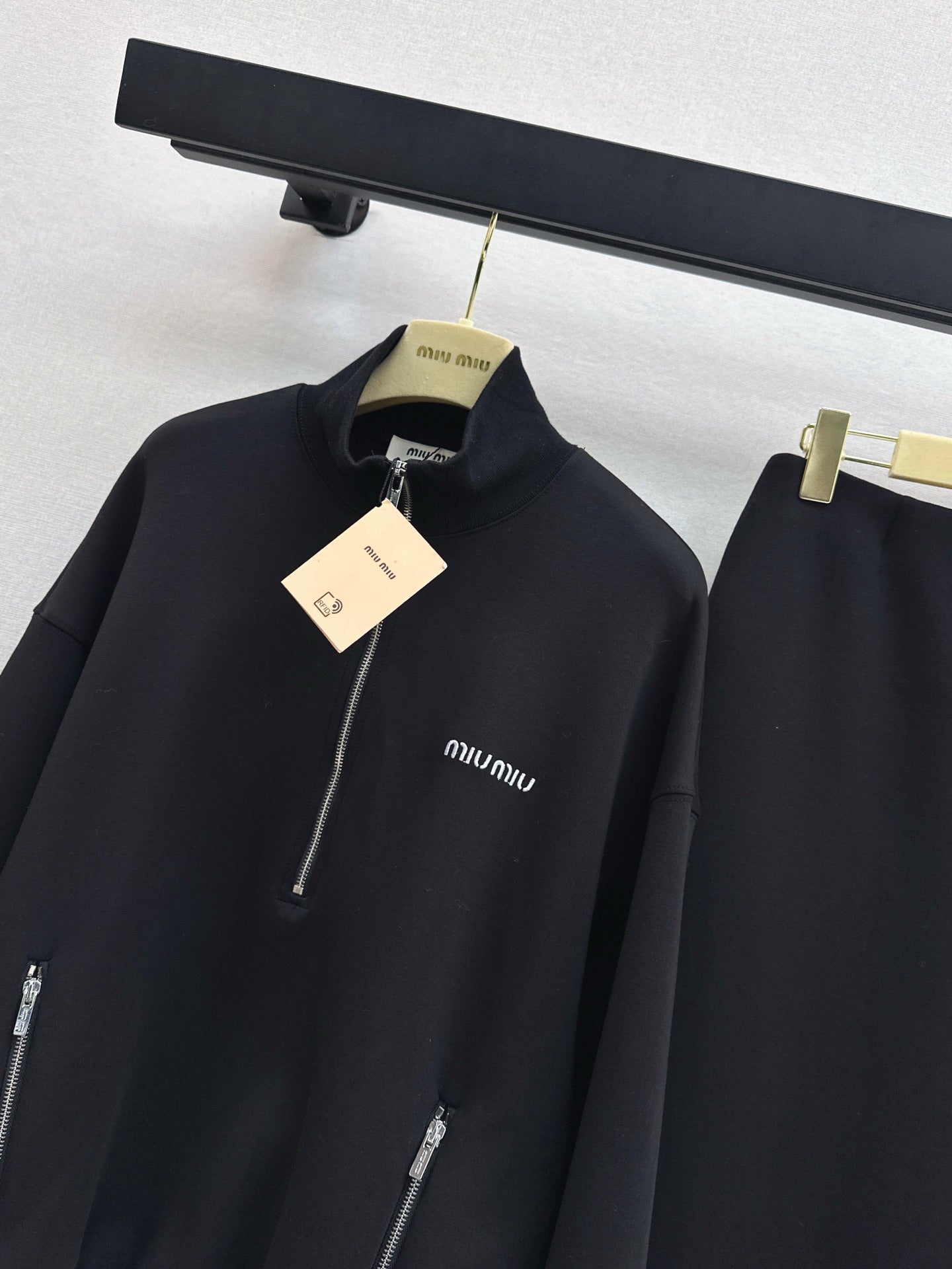 Miu 25fw hoodie skirt suit