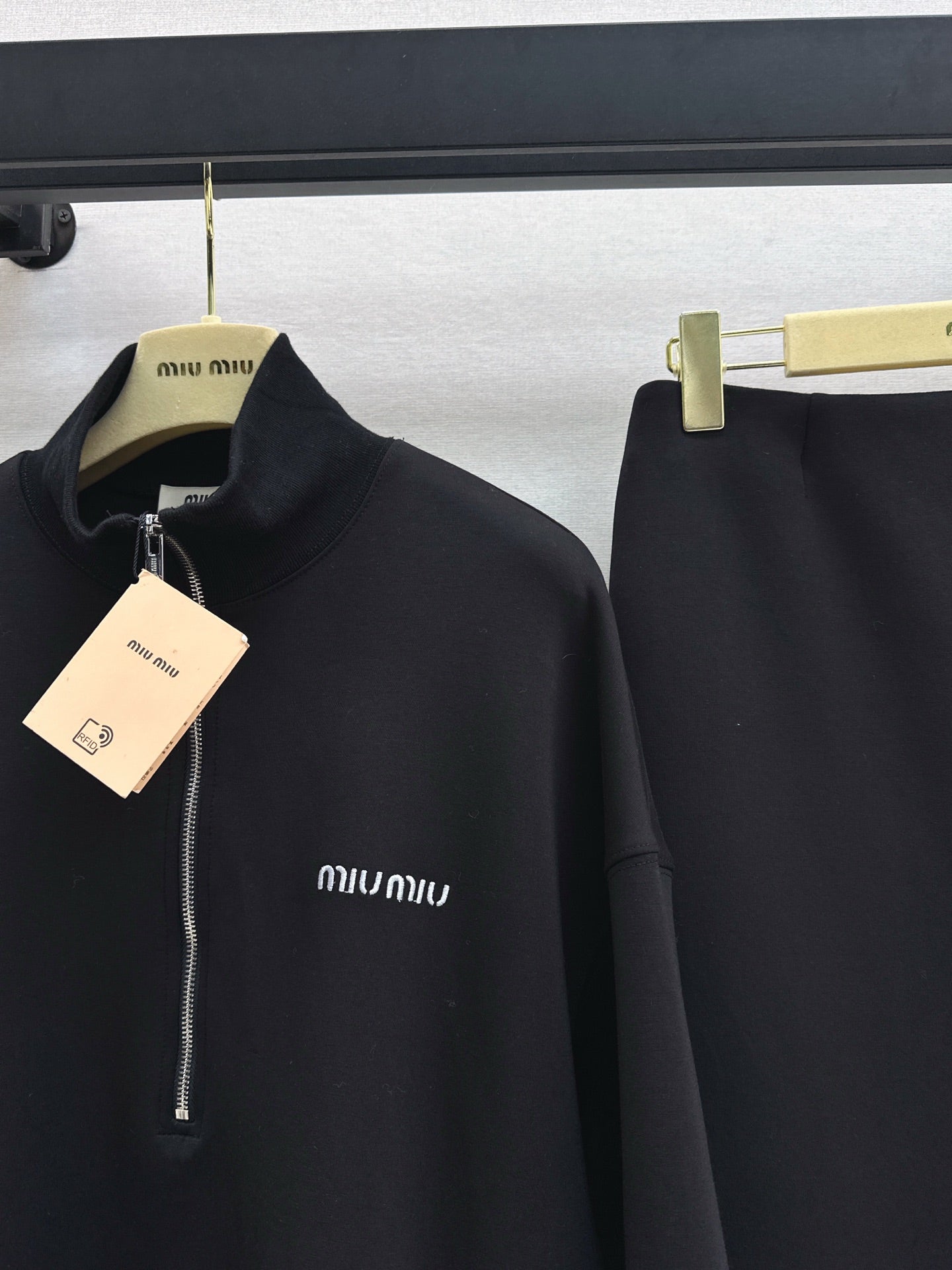 Miu 25fw hoodie skirt suit