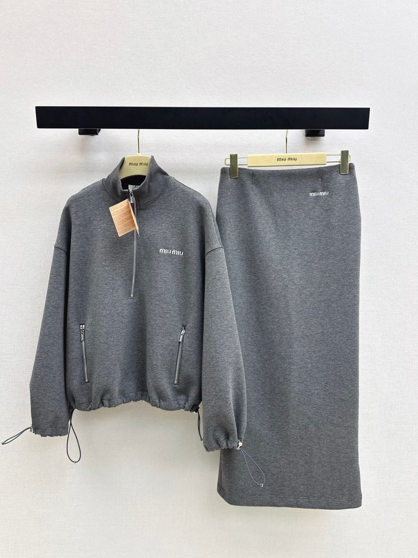 Miu 25fw hoodie skirt suit