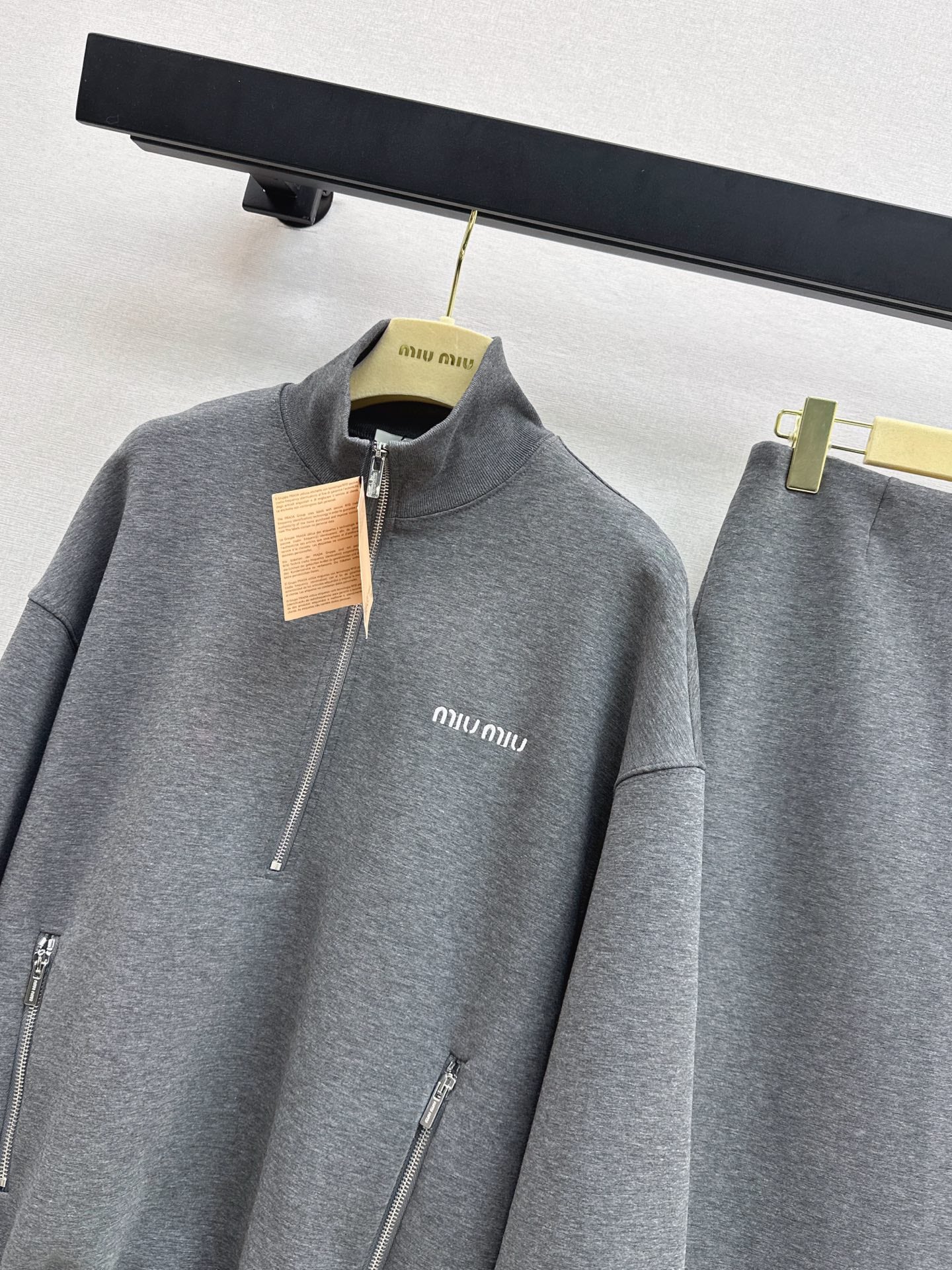 Miu 25fw hoodie skirt suit