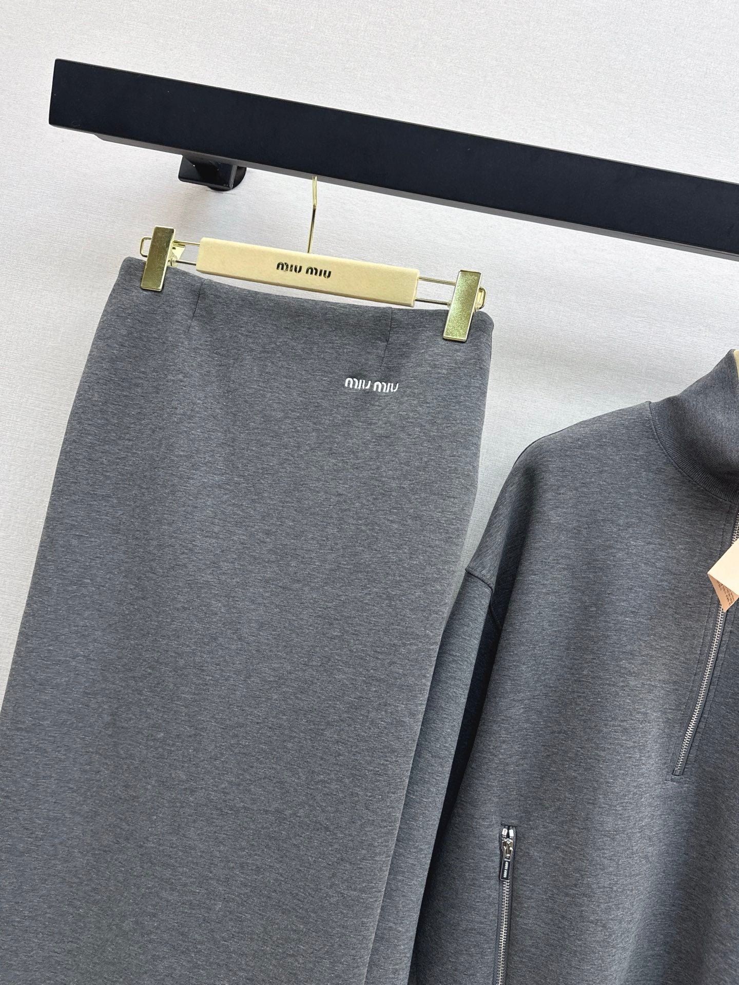 Miu 25fw hoodie skirt suit