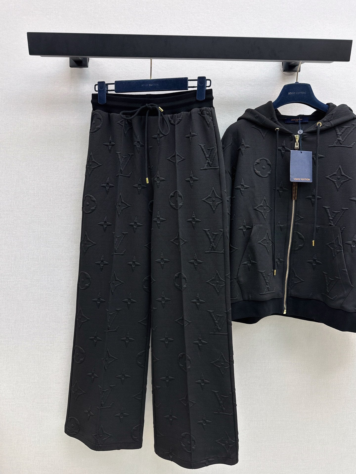 Loui 25fw tracksuit