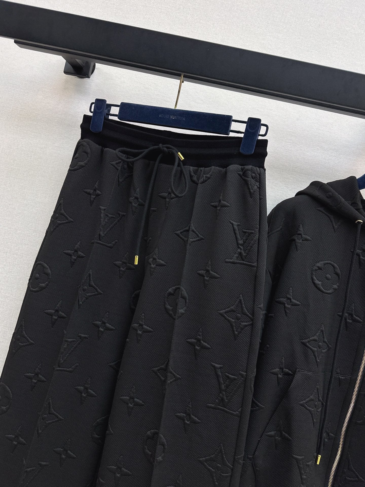 Loui 25fw tracksuit