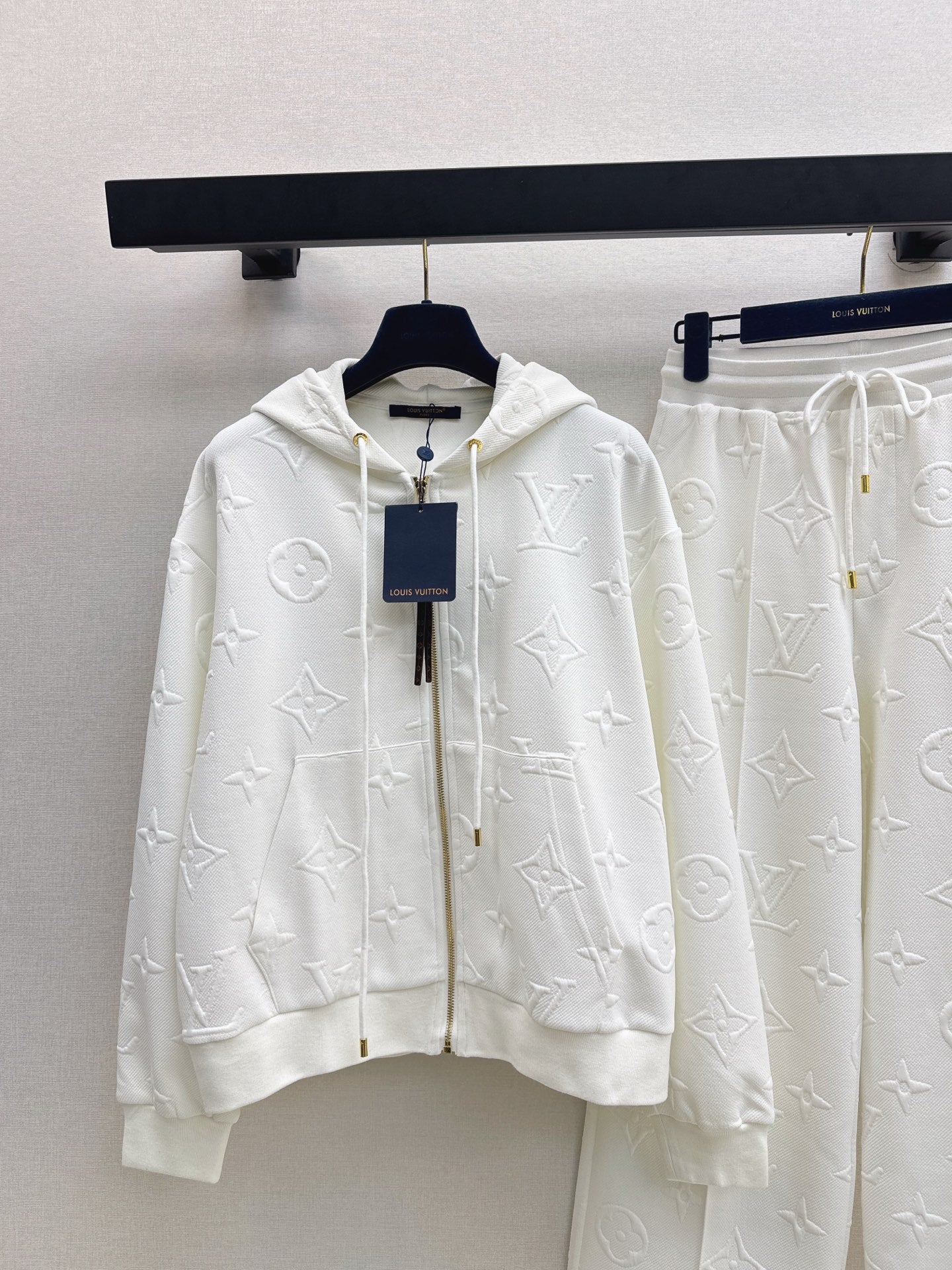 Loui 25fw tracksuit