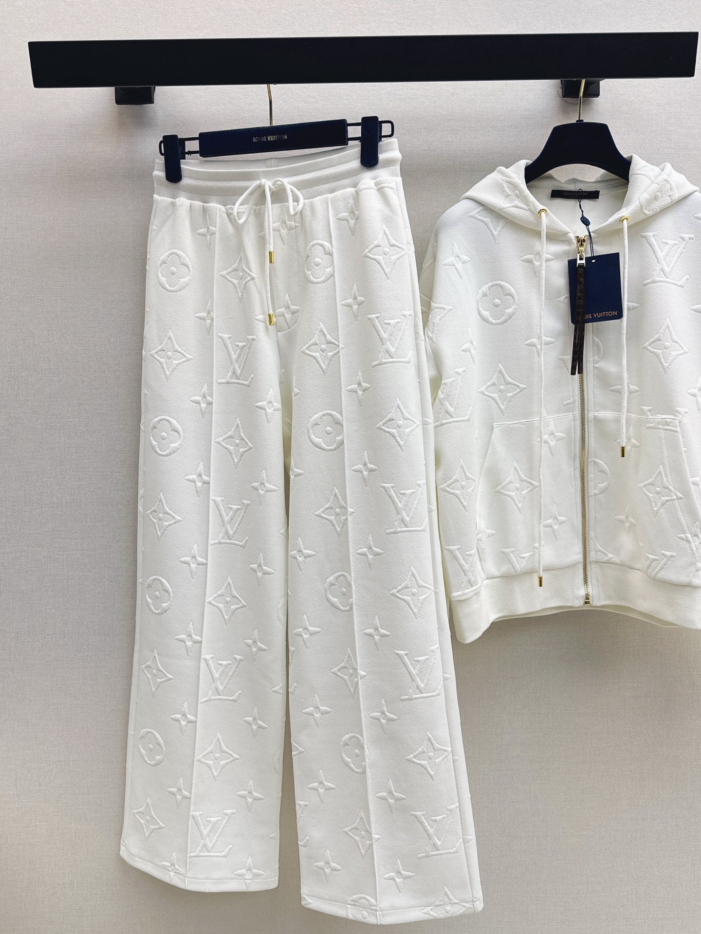 Loui 25fw tracksuit