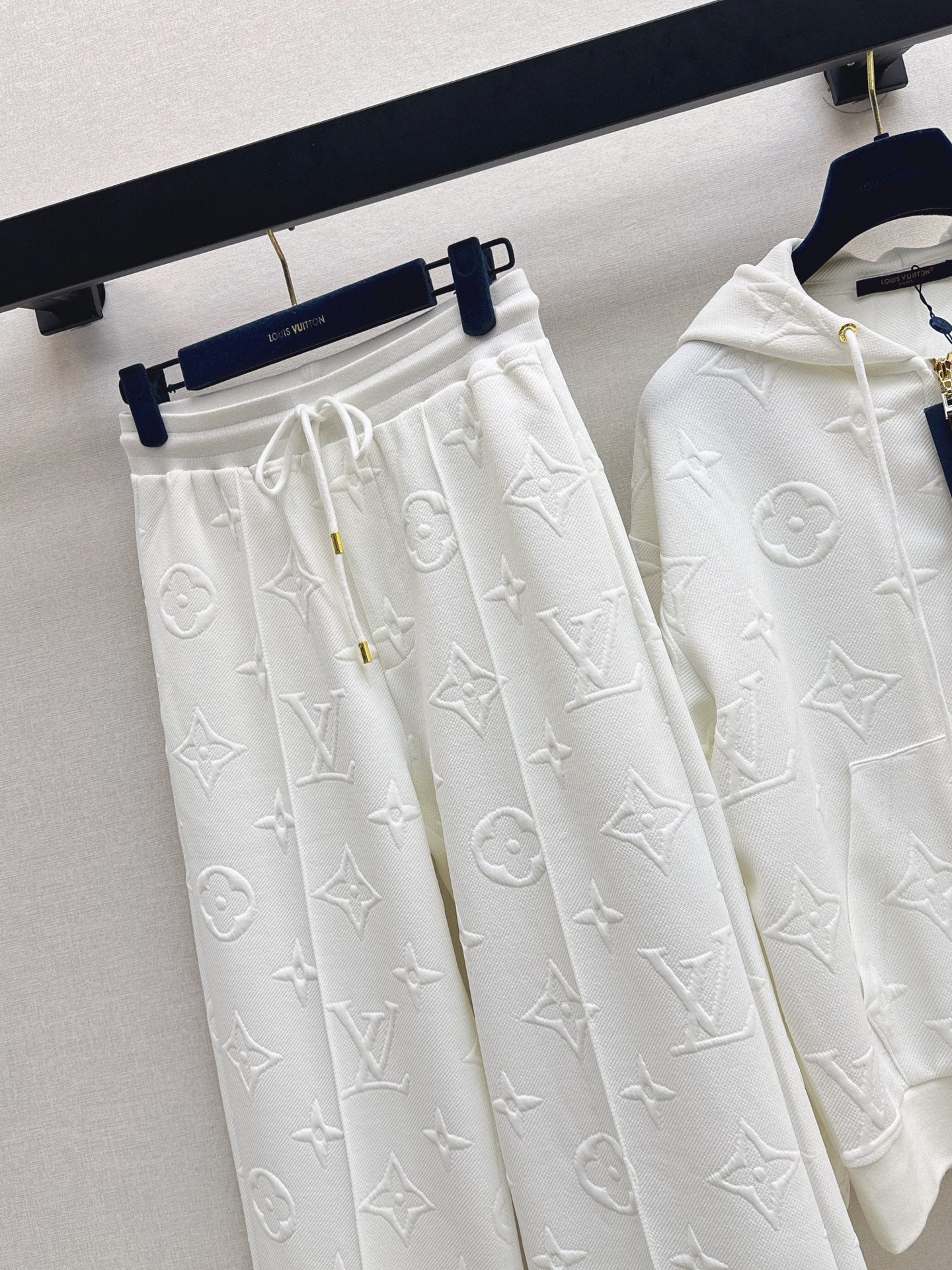 Loui 25fw tracksuit