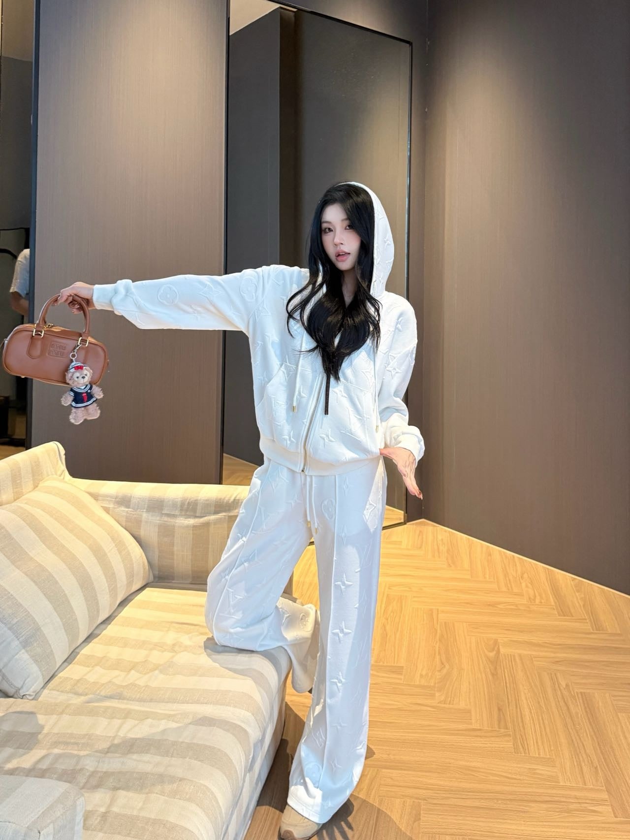 Loui 25fw tracksuit