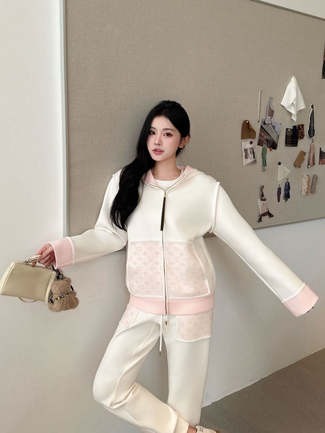 Loui 25fw hoodie pants set