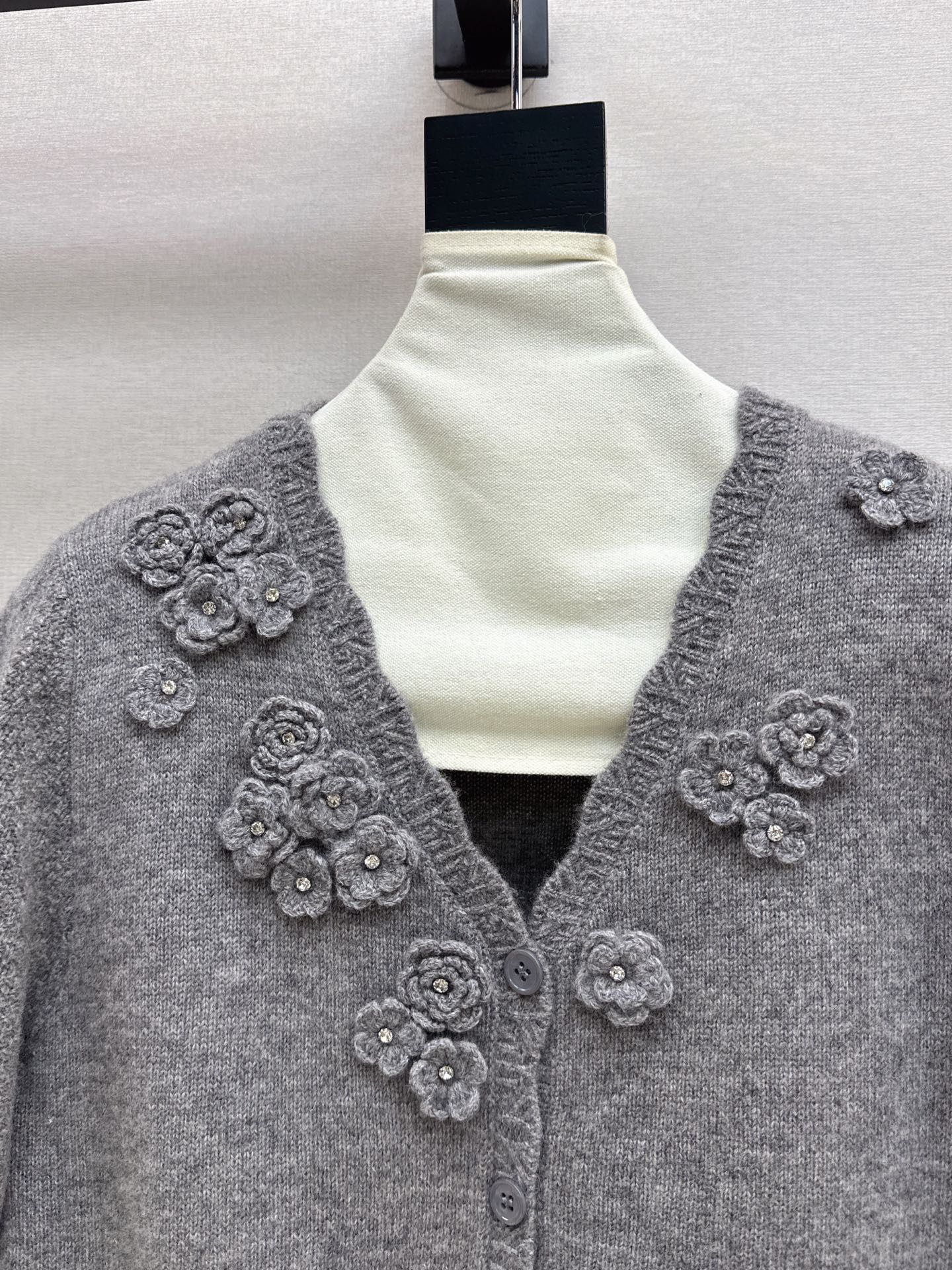 Chan 25fw sweater