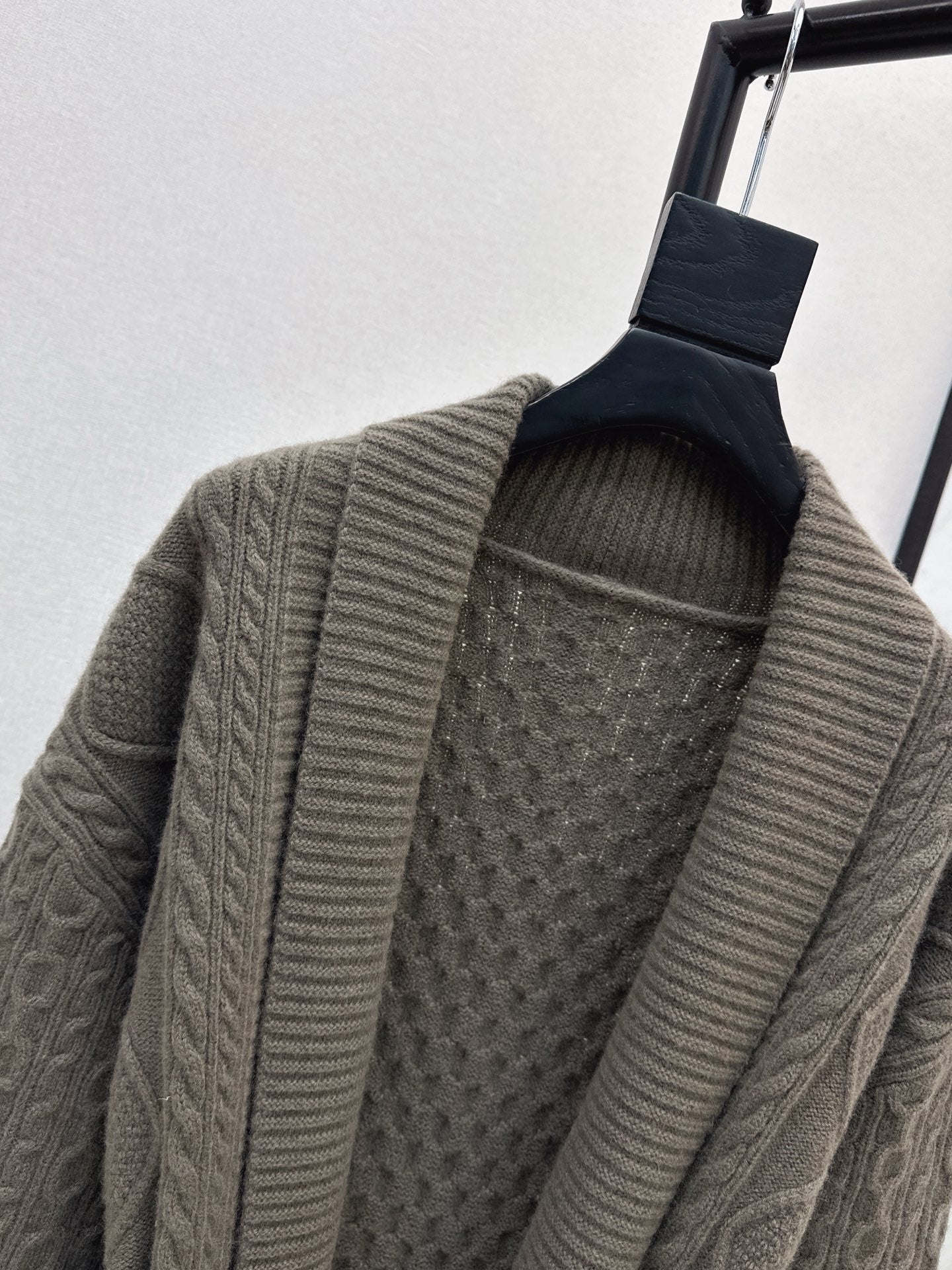 Her 25fw knitted jacket