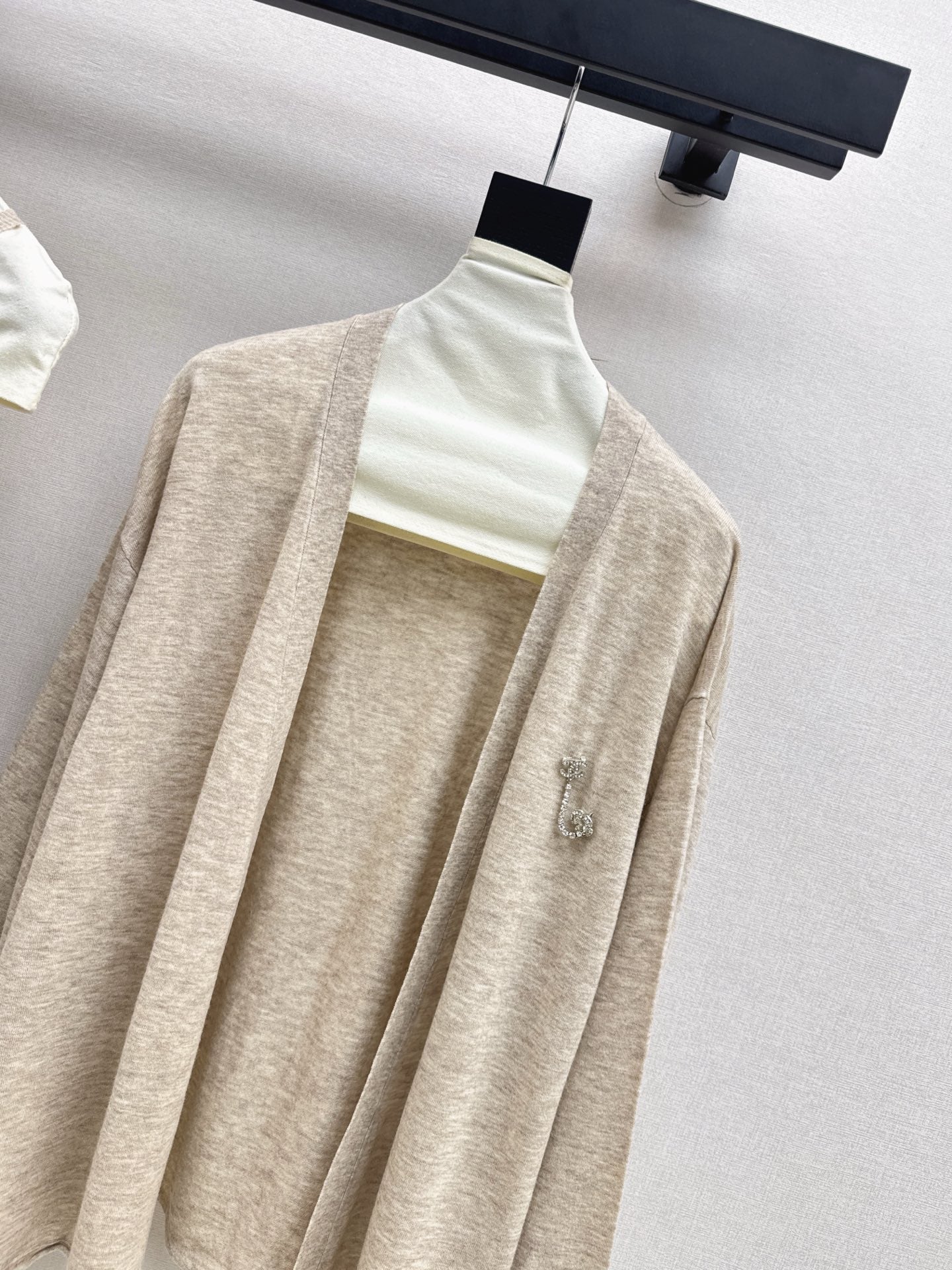 Chan 25fw knitted vest cardigan set