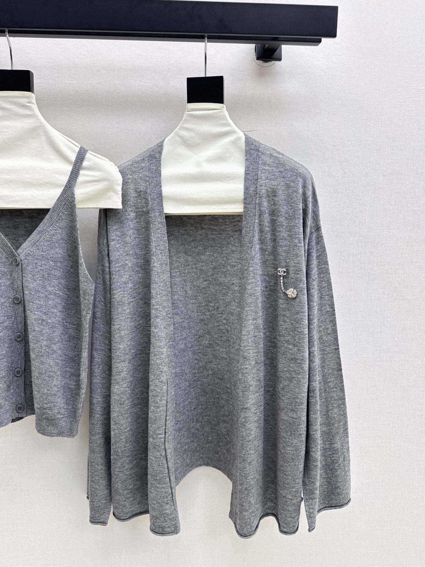 Chan 25fw knitted vest cardigan set