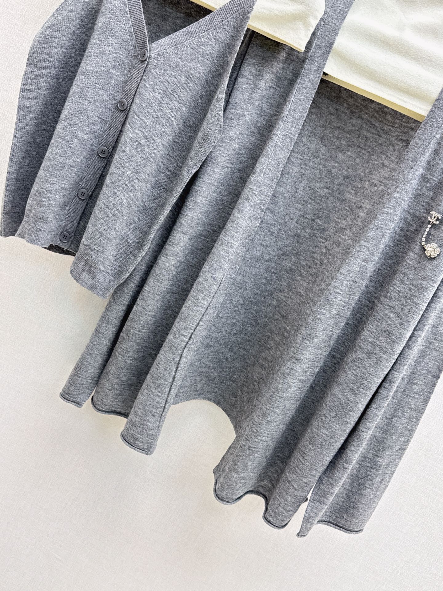 Chan 25fw knitted vest cardigan set