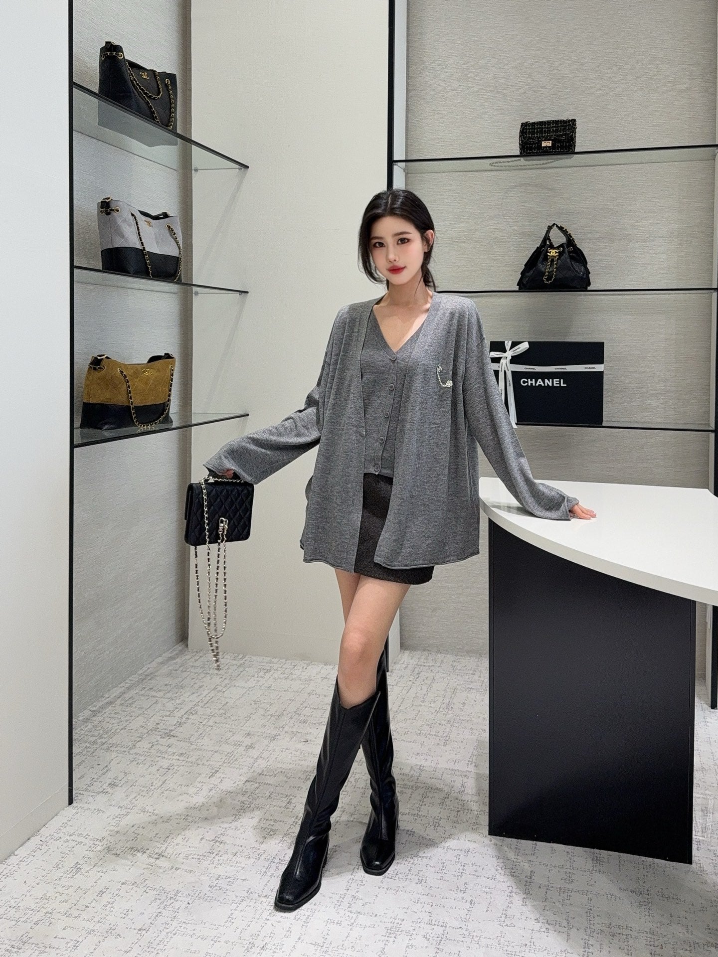 Chan 25fw knitted vest cardigan set