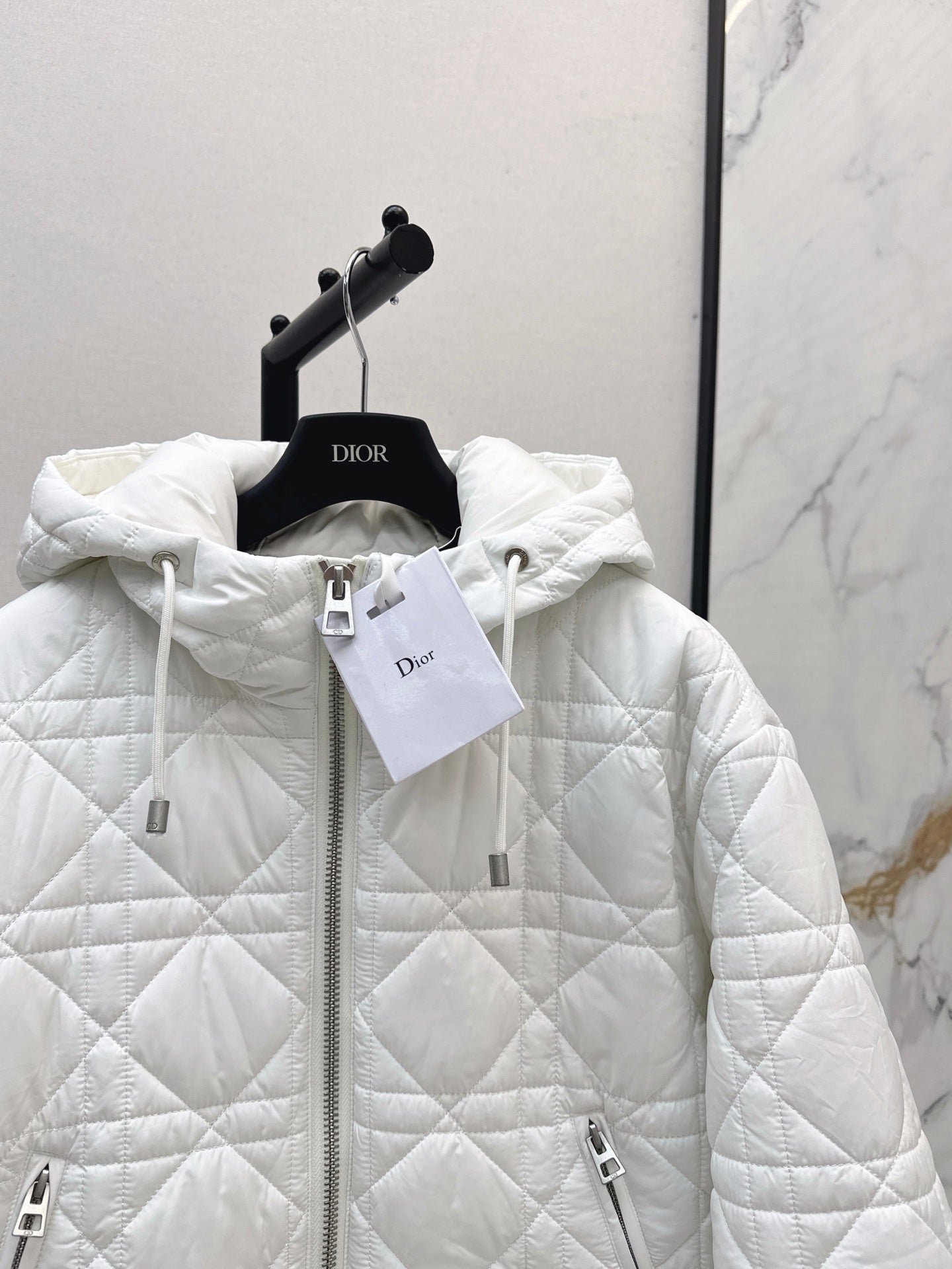 CD 25fw down jacket