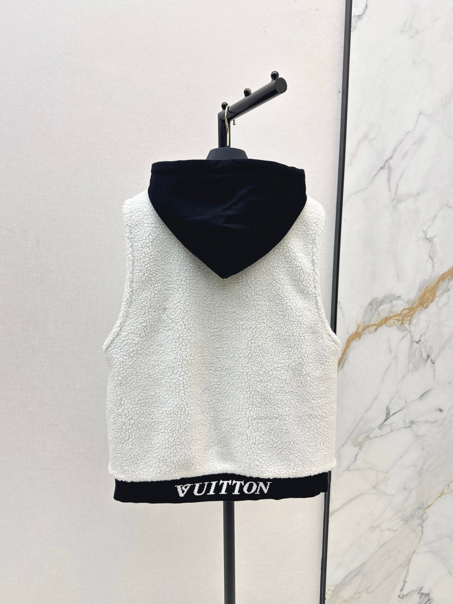 Loui 25fw reversible vest