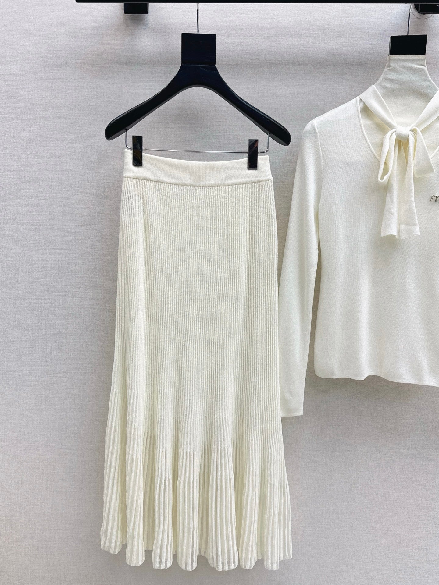 Miu 25fw knitted suit