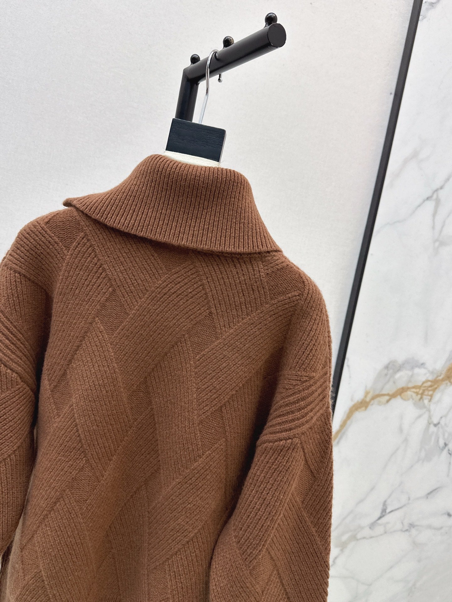Herm 25fw turtleneck sweater