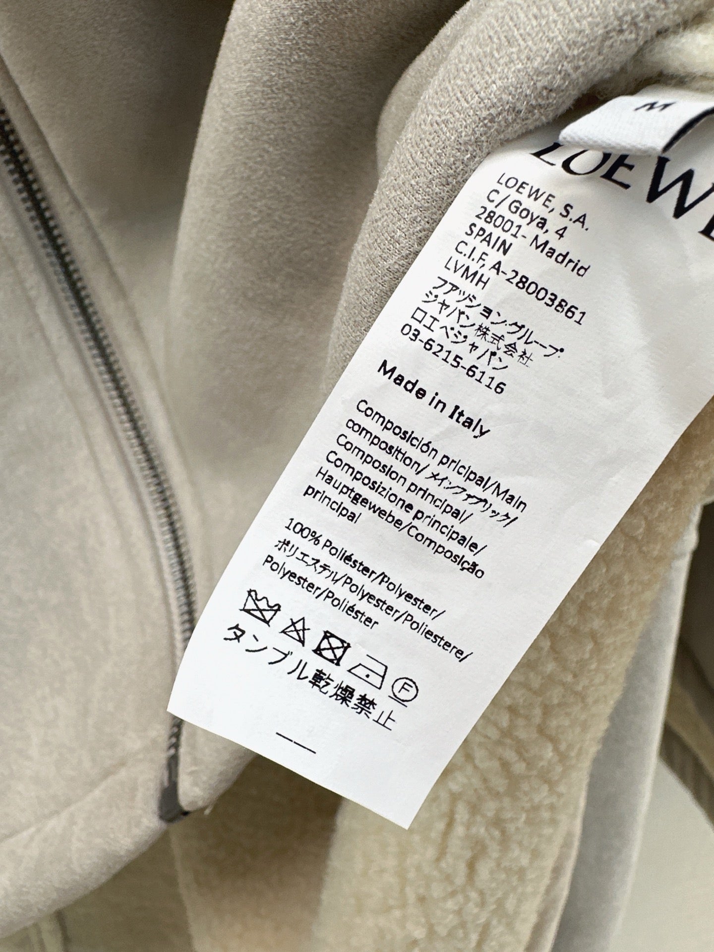 Loe 25fw hooded jacket