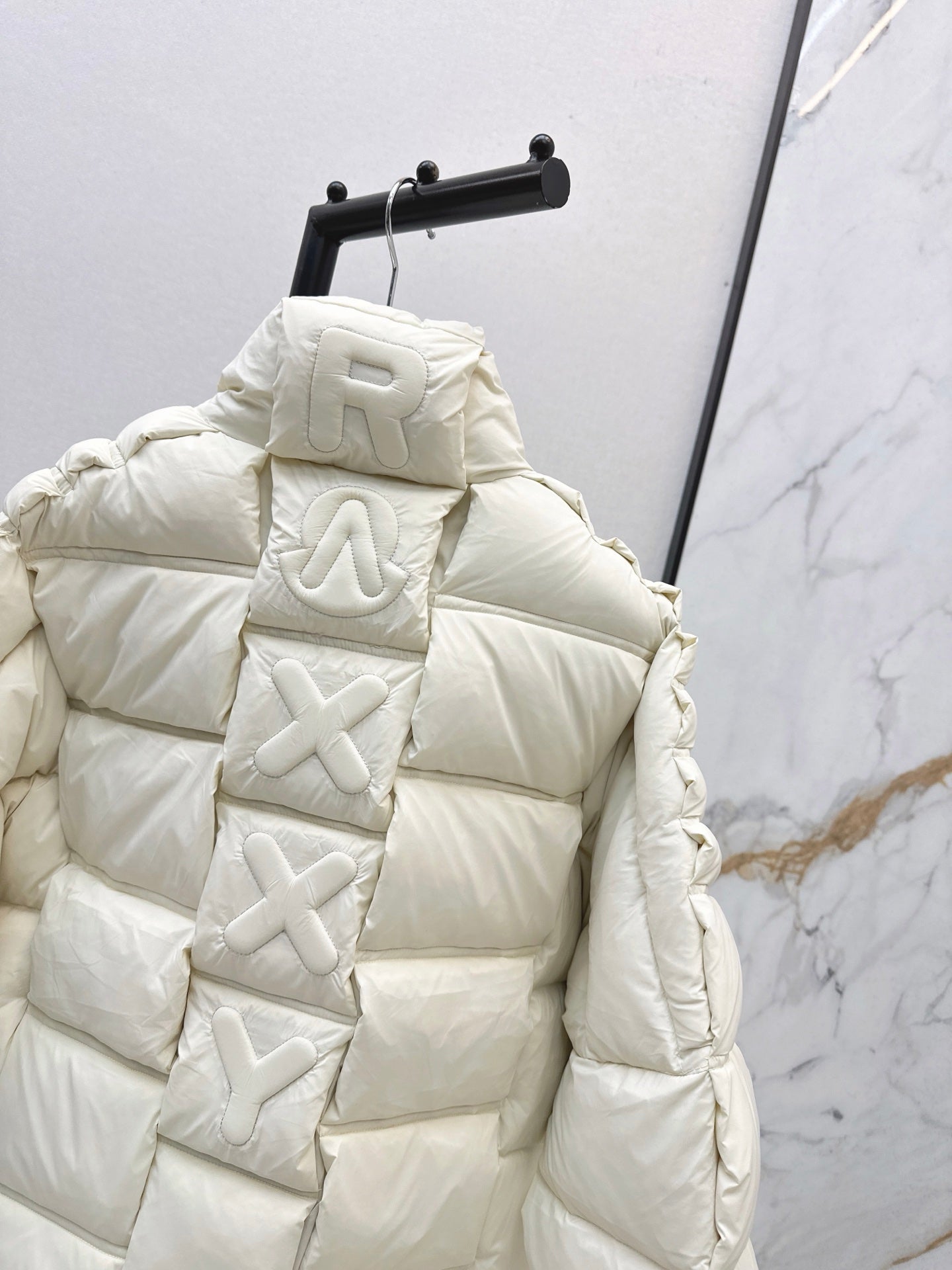 Monc 25fw down jacket