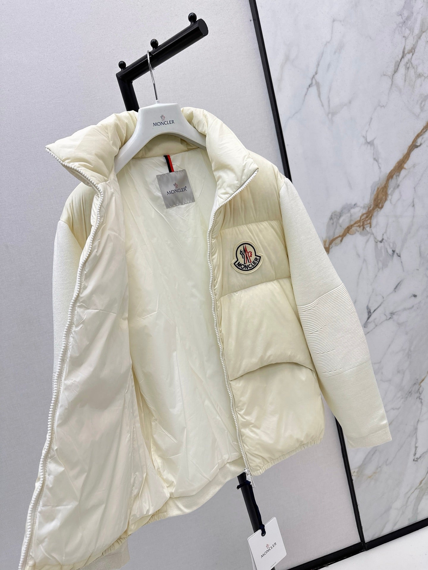 Monc 25fw down jacket