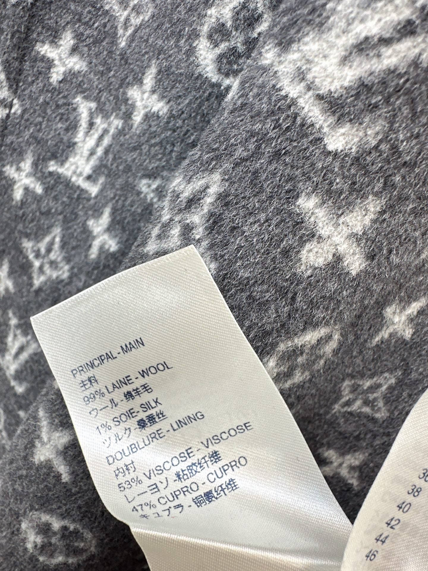 Loui 25fw reversible jacket