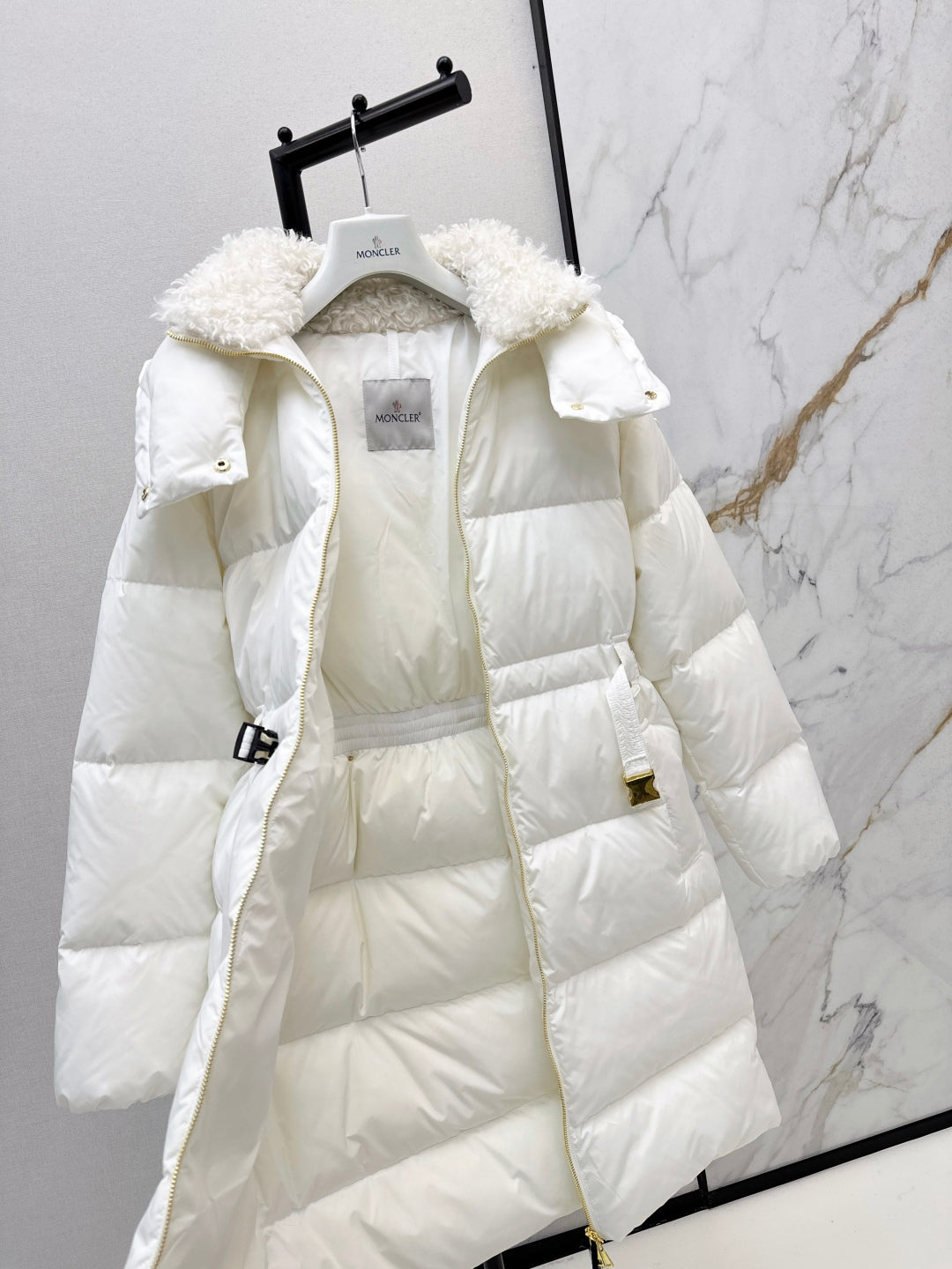 Monc 25fw hooded down jacket