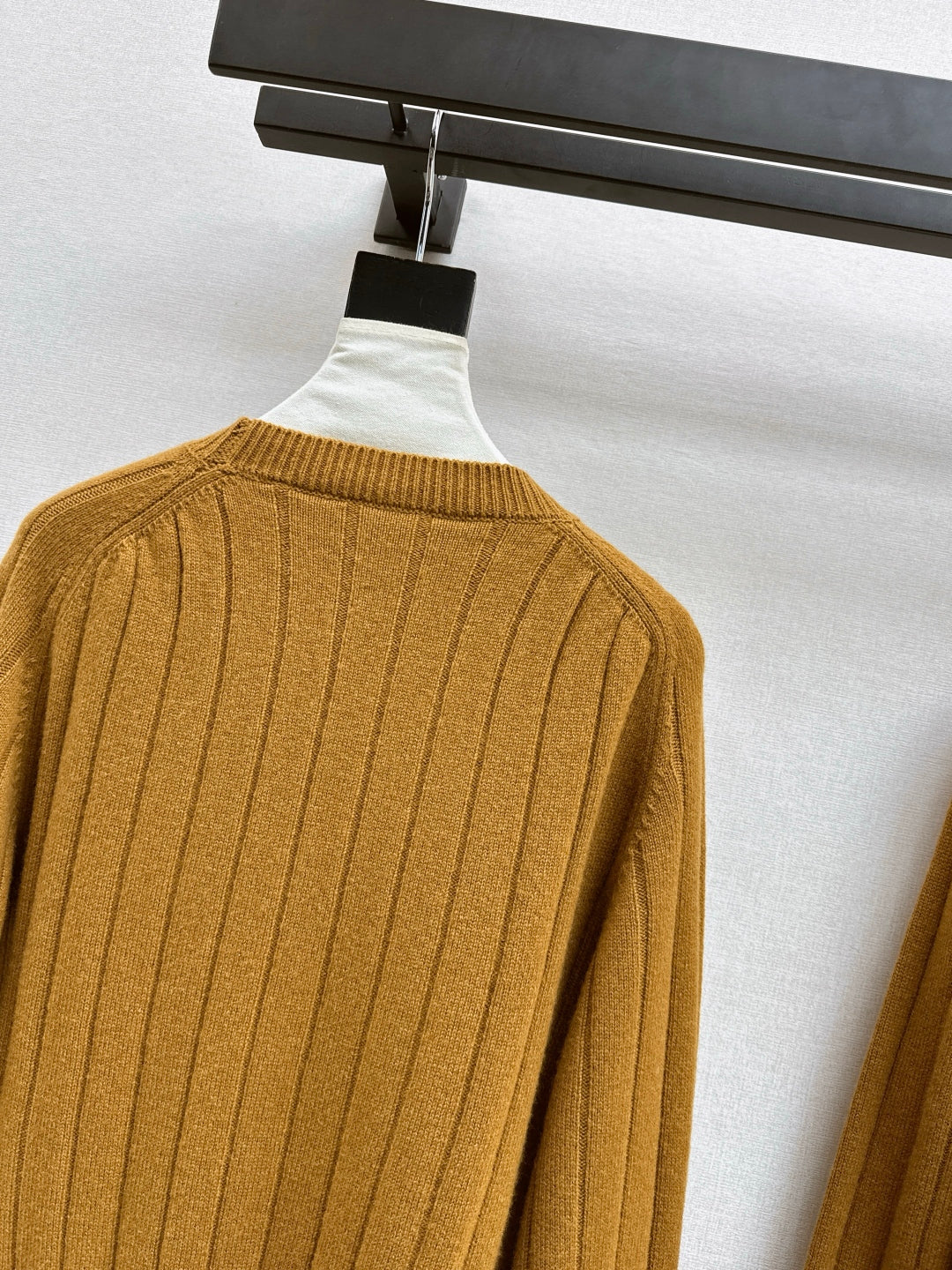 Loro 25fw wool sweater
