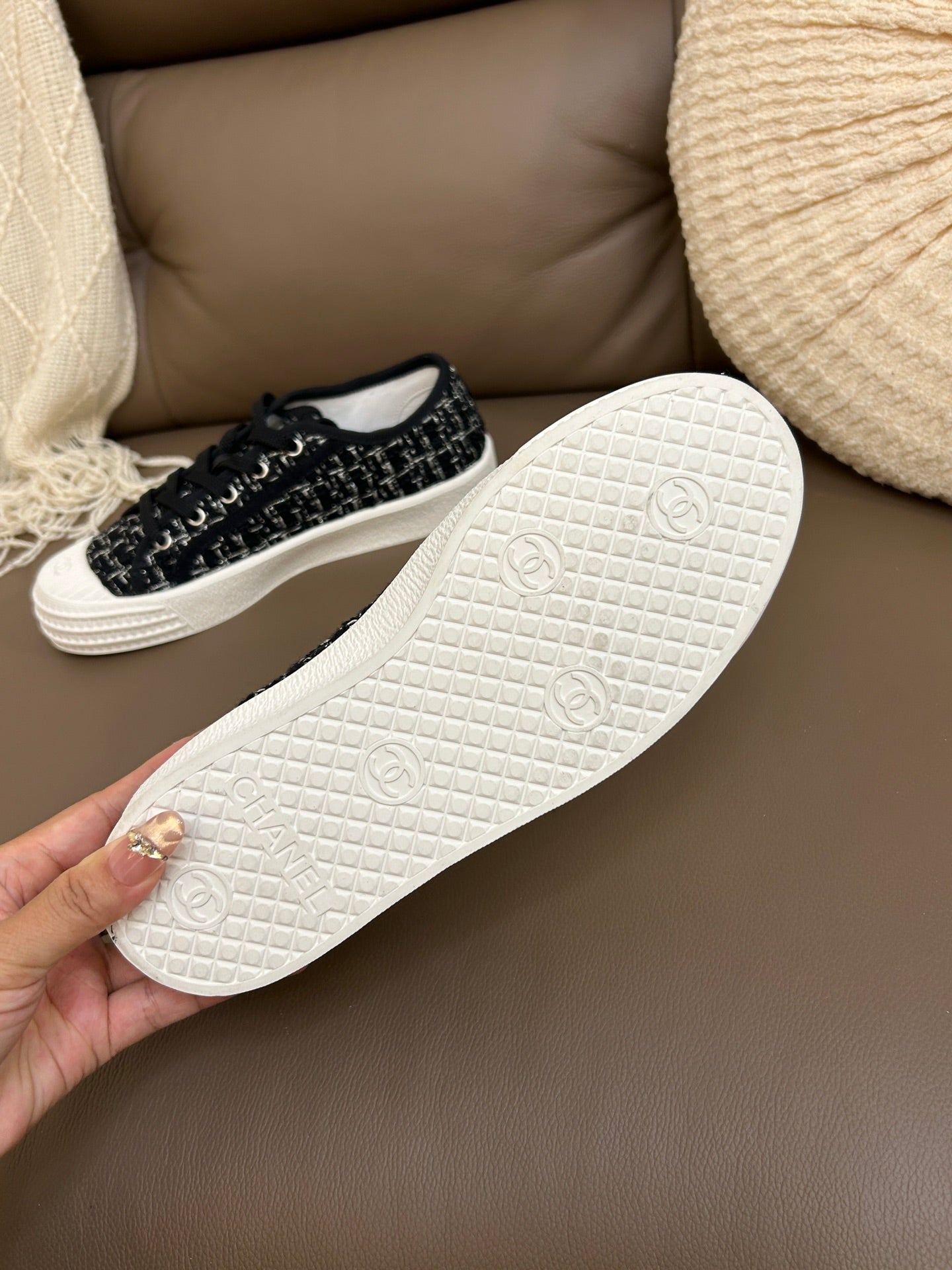 Chan 25fw causal canvas sneakers