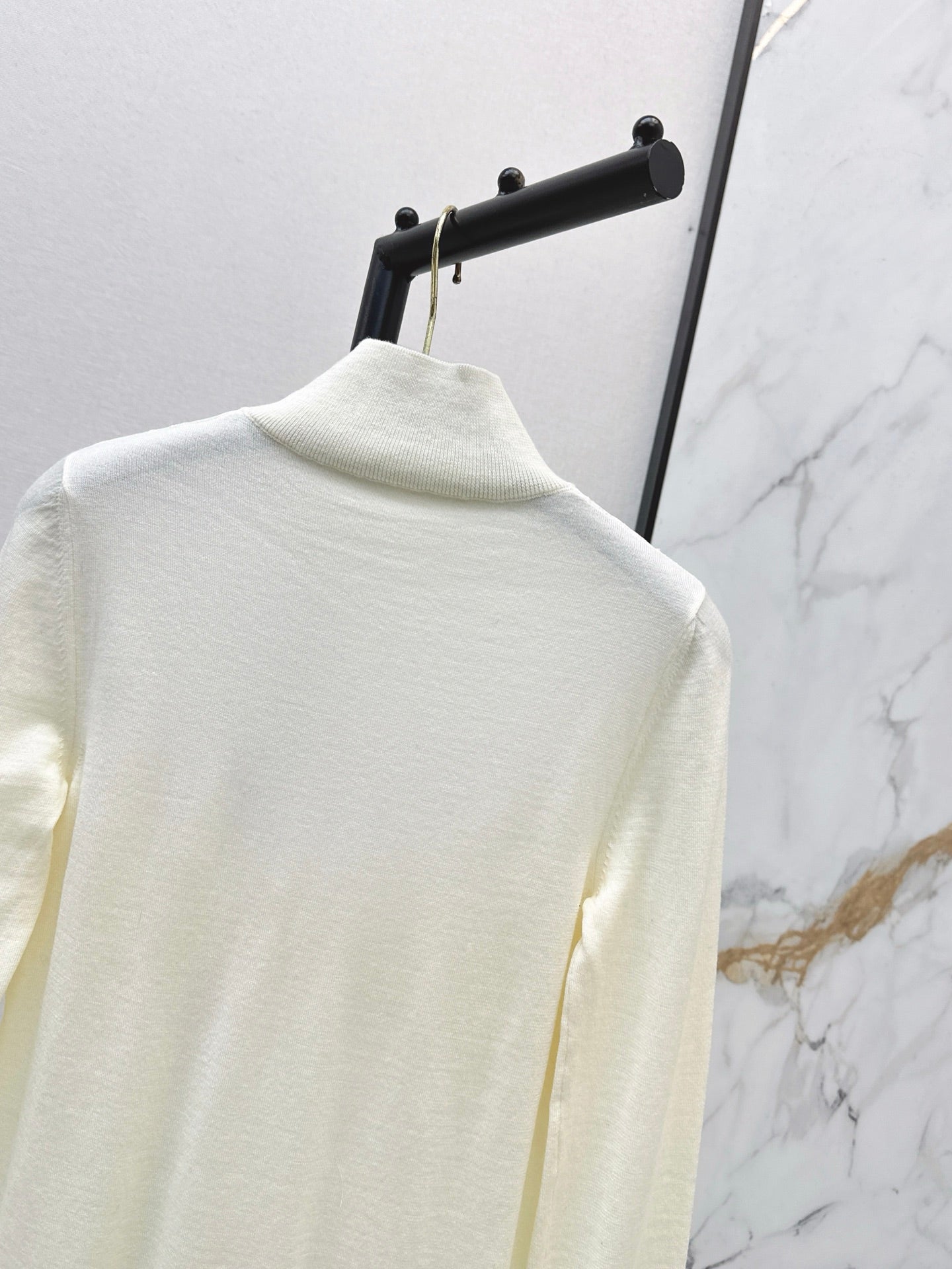 Valen 25fw lace base layer