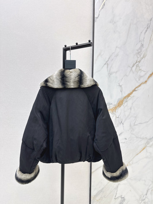 Loro 25fw down jacket