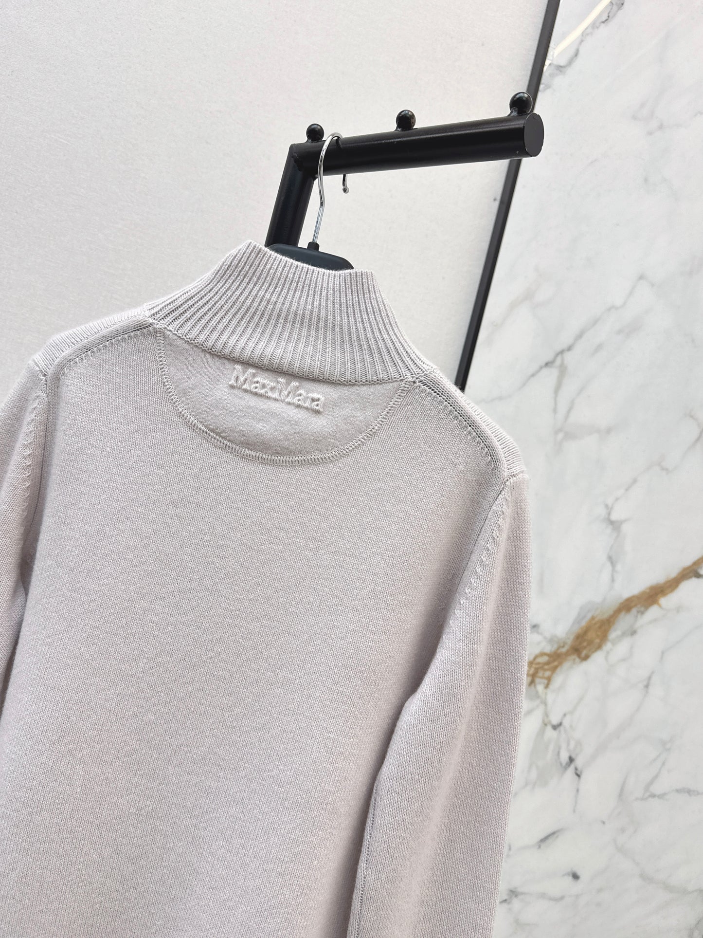 Max 26ss high neck sweater