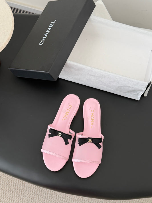 Chan 26ss bow mesh slides