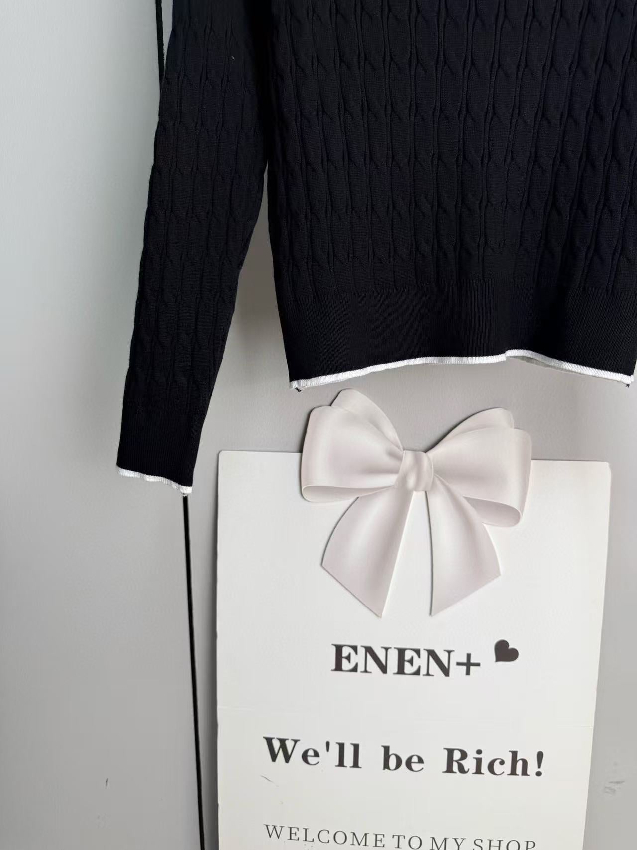 Chan 25fw knitted sweater