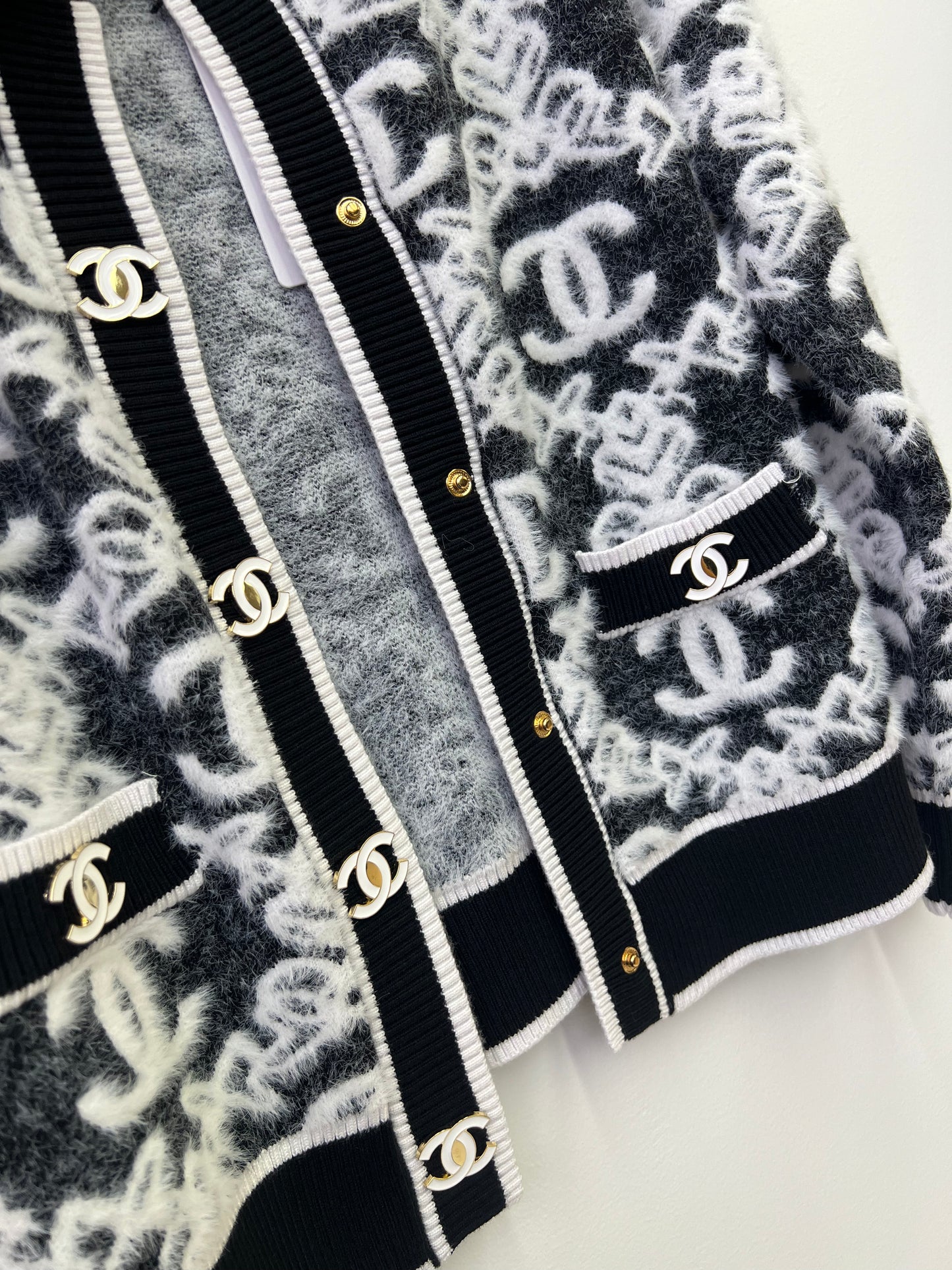 Chan 25fw knitted cardigan