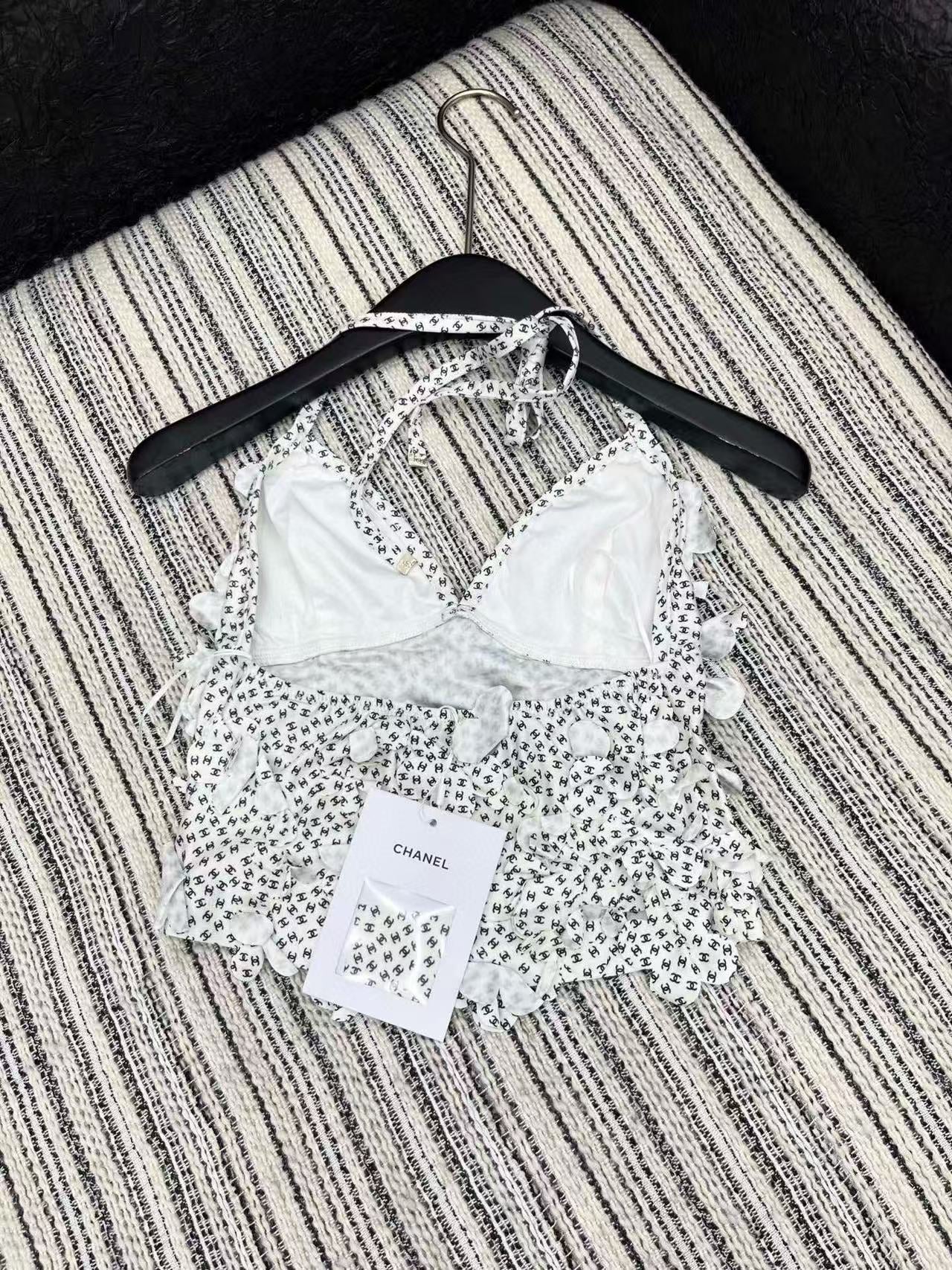 Chan 25ss camisole skirt set