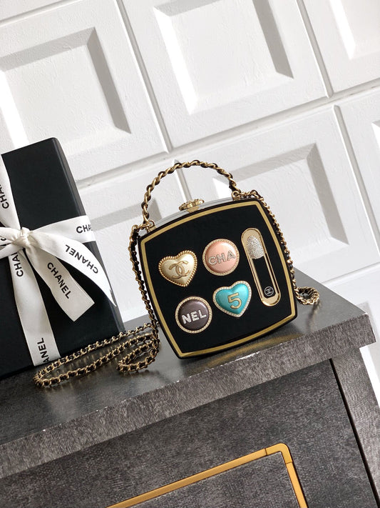 Chan 25B makeup palette bag