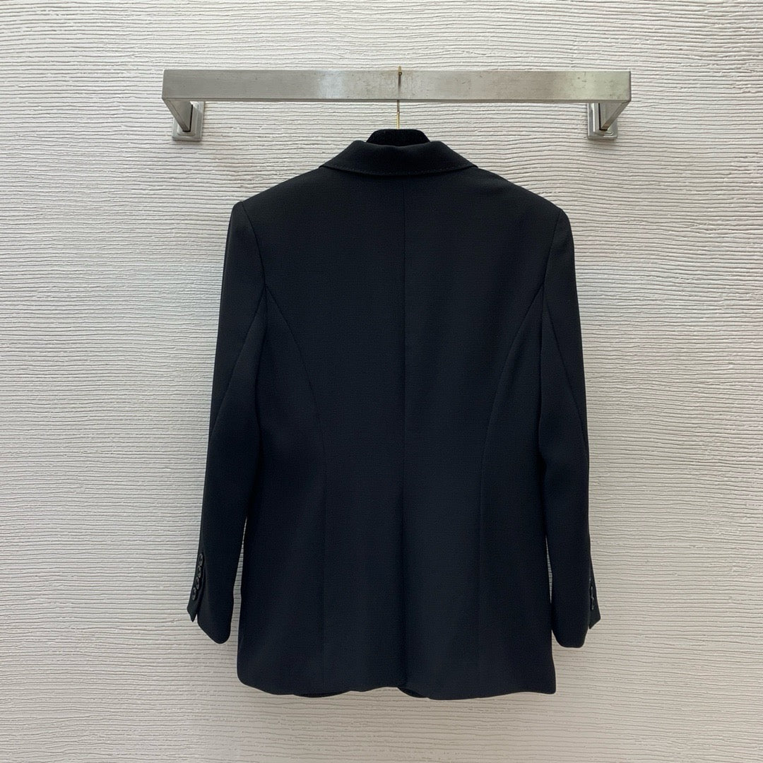 MCQ suit