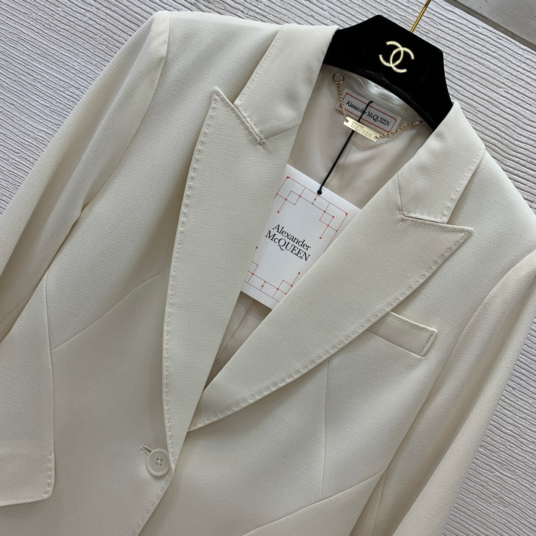 MCQ suit